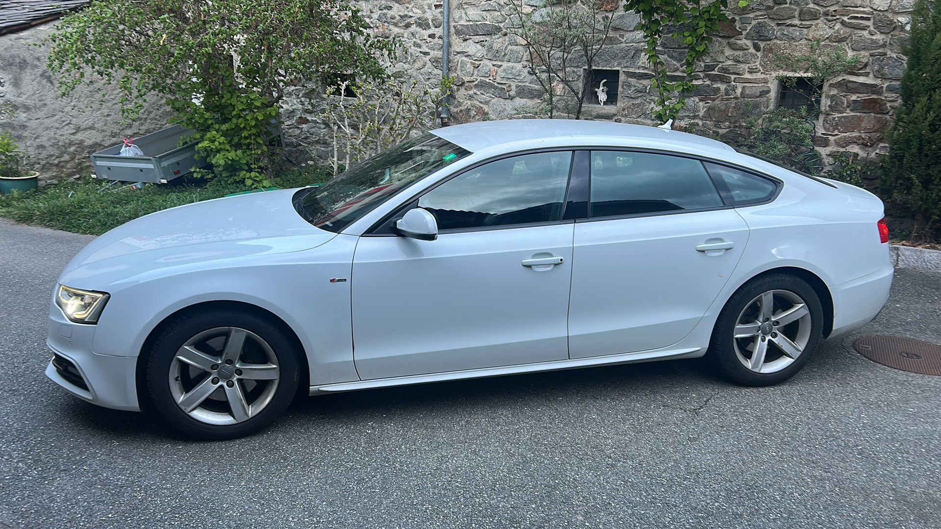 AUDI 2.0 TFSI 225 quattro S-Tronic-image-1