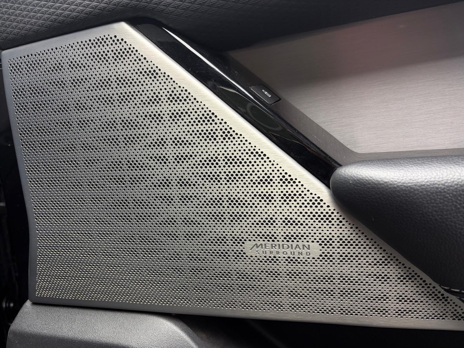 LAND ROVER Range Rover Velar R-Dynamic P 250 SE Automatic-image-15