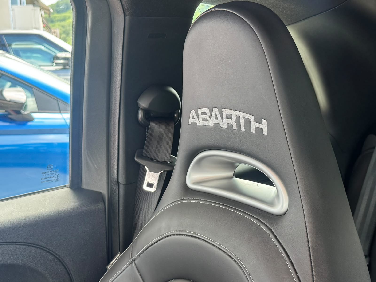 FIAT 595 1.4 16V Turbo Abarth Pista-image-18