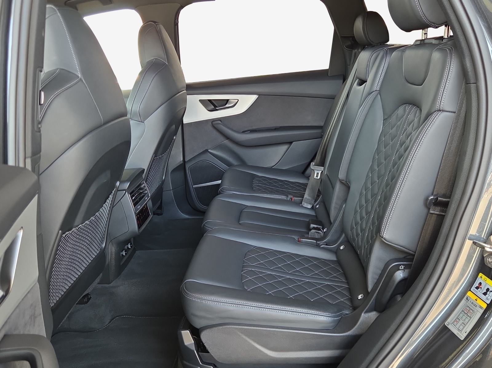 AUDI Q7 50 TDI quattro S Line tiptronic-image-11
