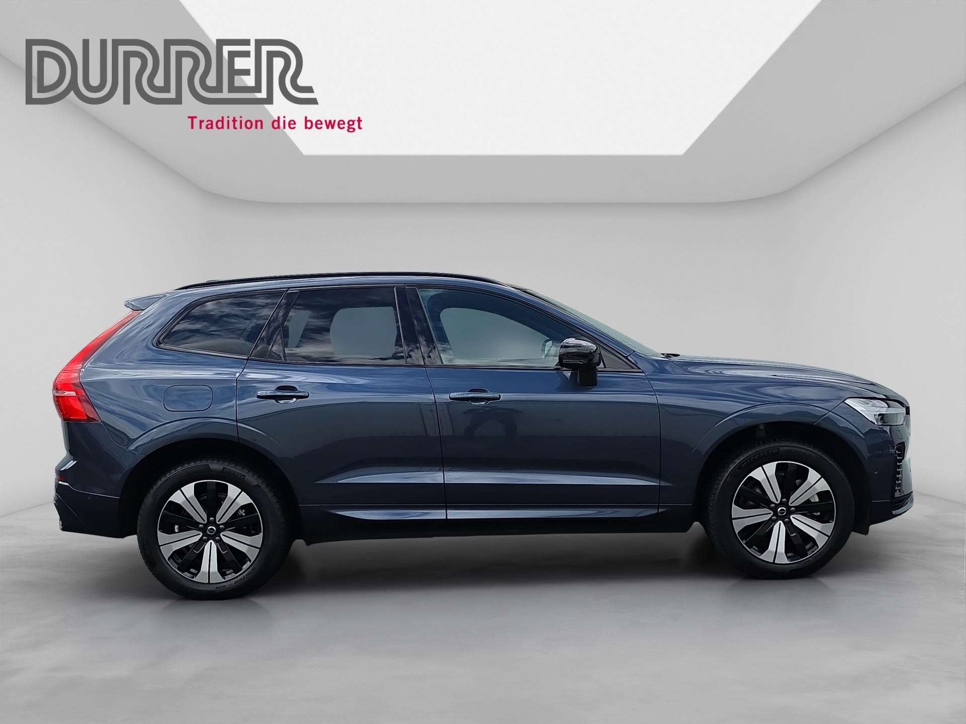 VOLVO XC60 2.0 T8 TE Plus Dark eAWD-image-4