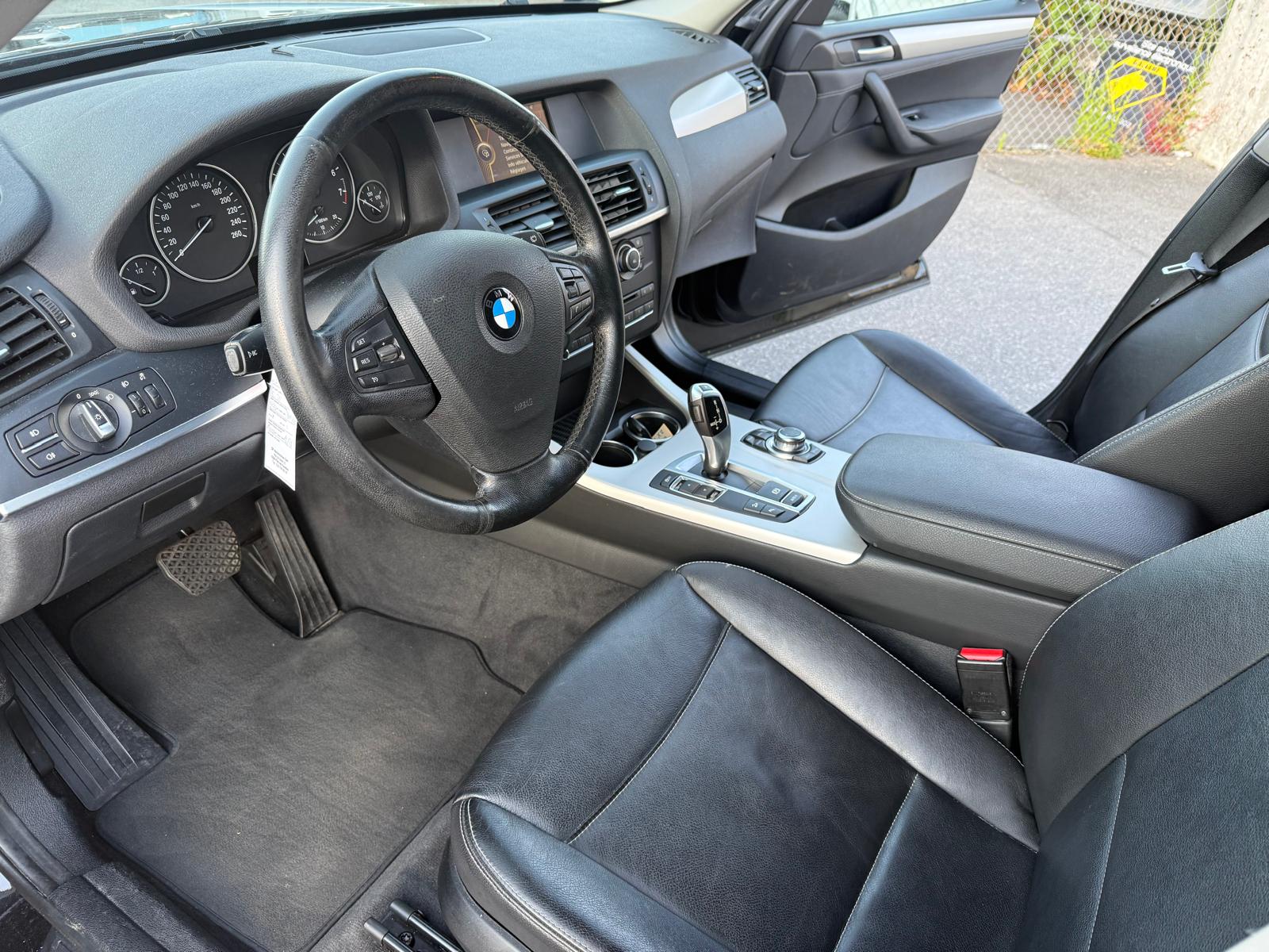 BMW X3 xDrive 28i Steptronic-image-9