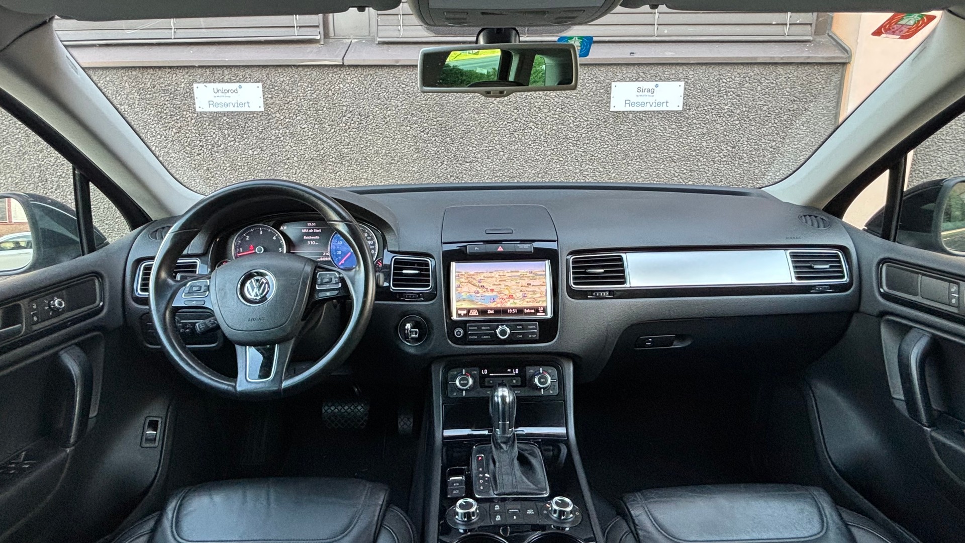 VW Touareg 3.0 TDI BlueMotion Technology Tiptronic-image-8