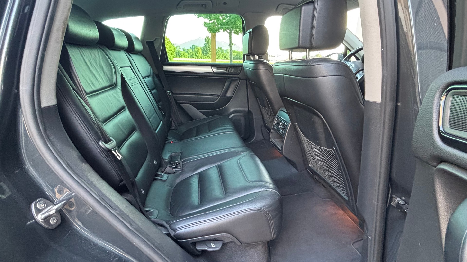 VW Touareg 3.0 TDI BlueMotion Technology Tiptronic-image-6
