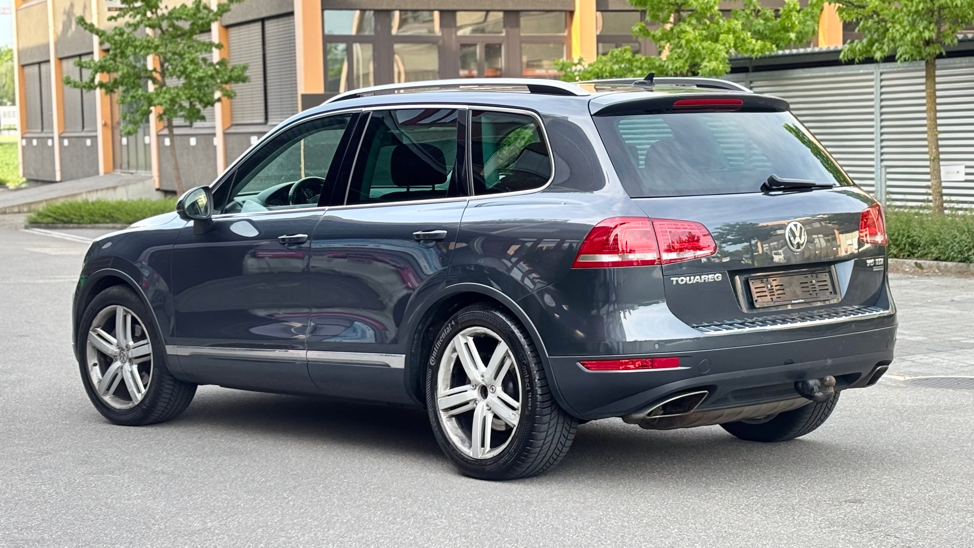 VW Touareg 3.0 TDI BlueMotion Technology Tiptronic-image-2