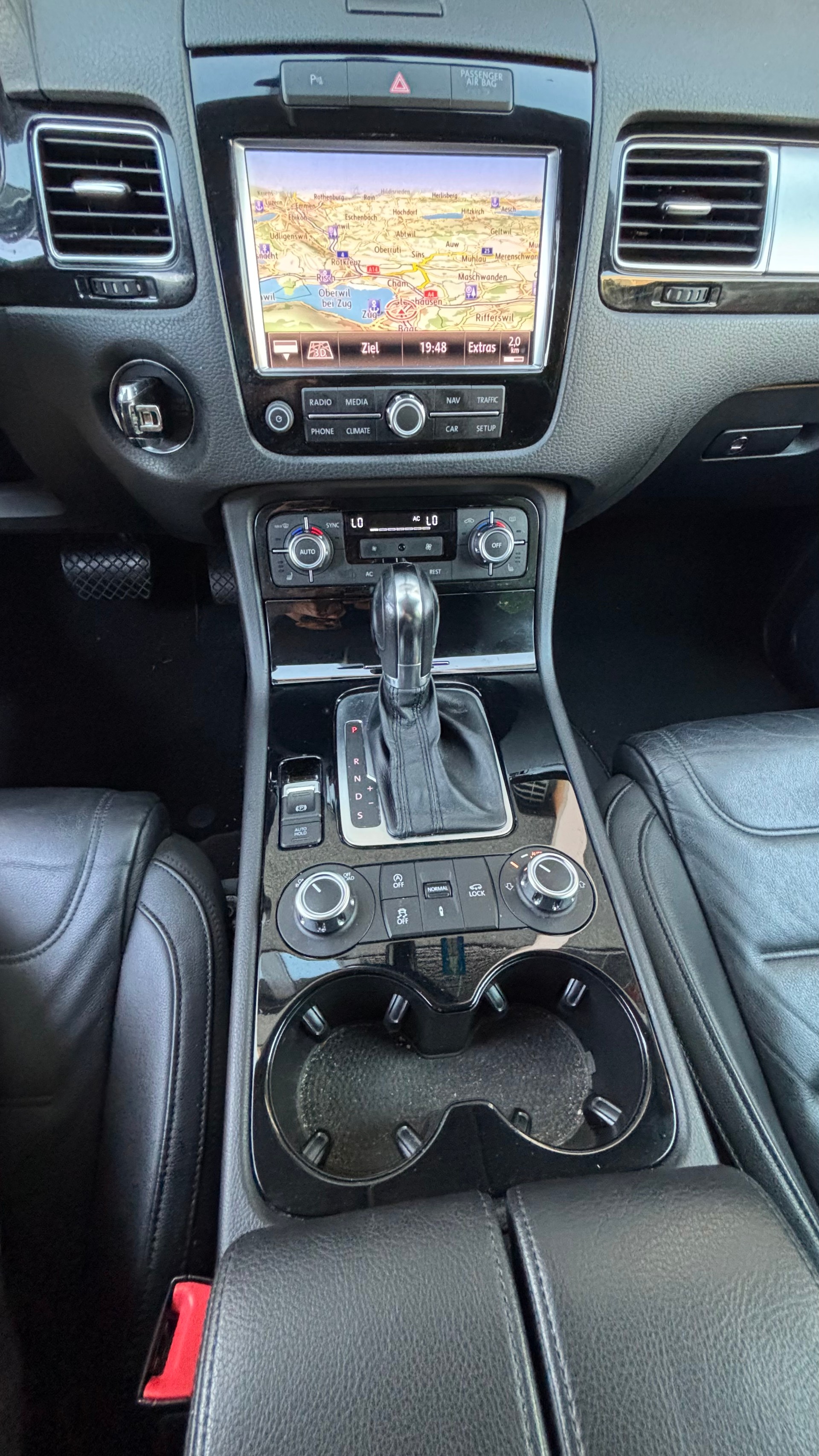VW Touareg 3.0 TDI BlueMotion Technology Tiptronic-image-7