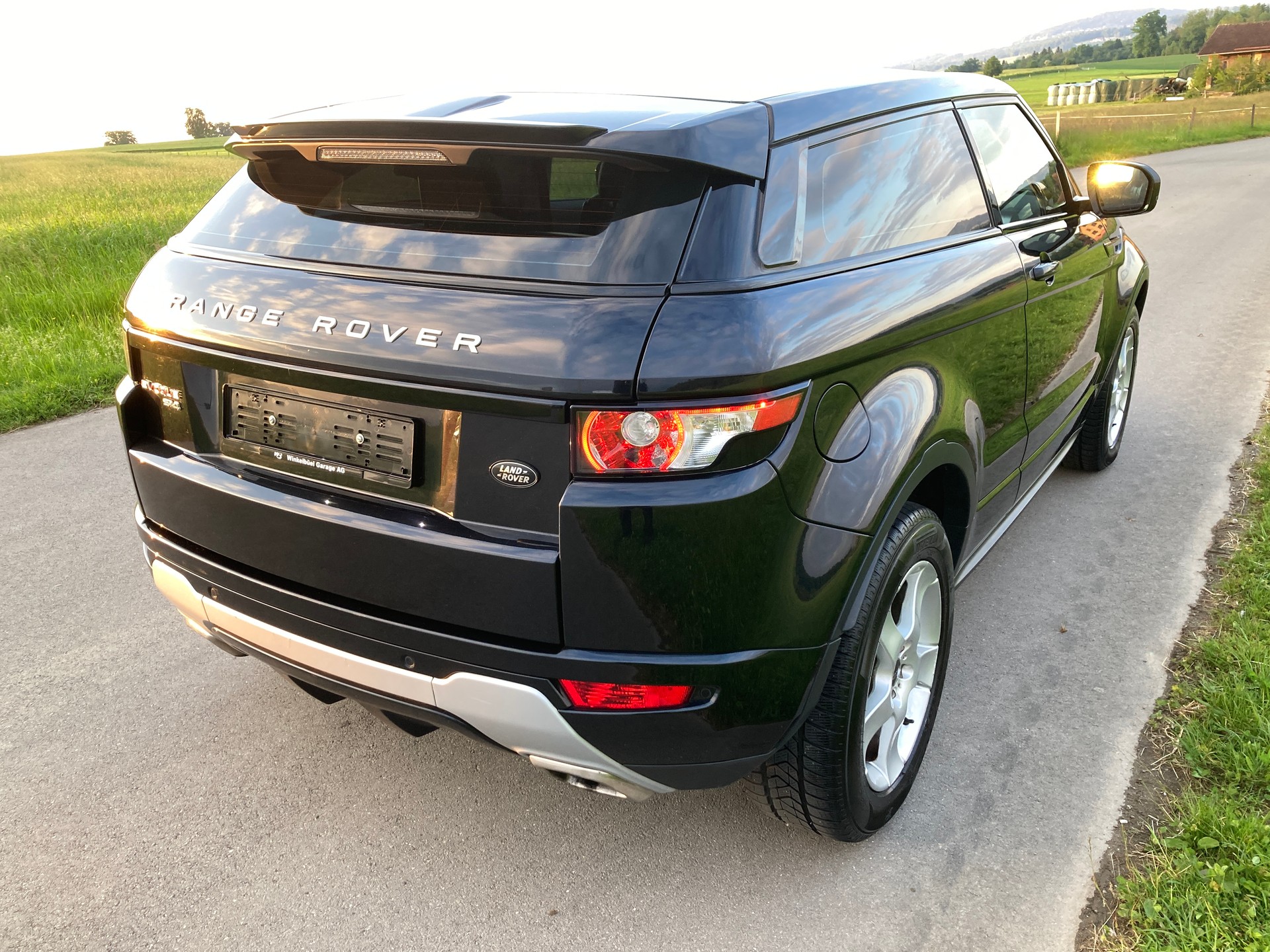 LAND ROVER Range Rover Evoque 2.0 Si4 Prestige AT6-image-2