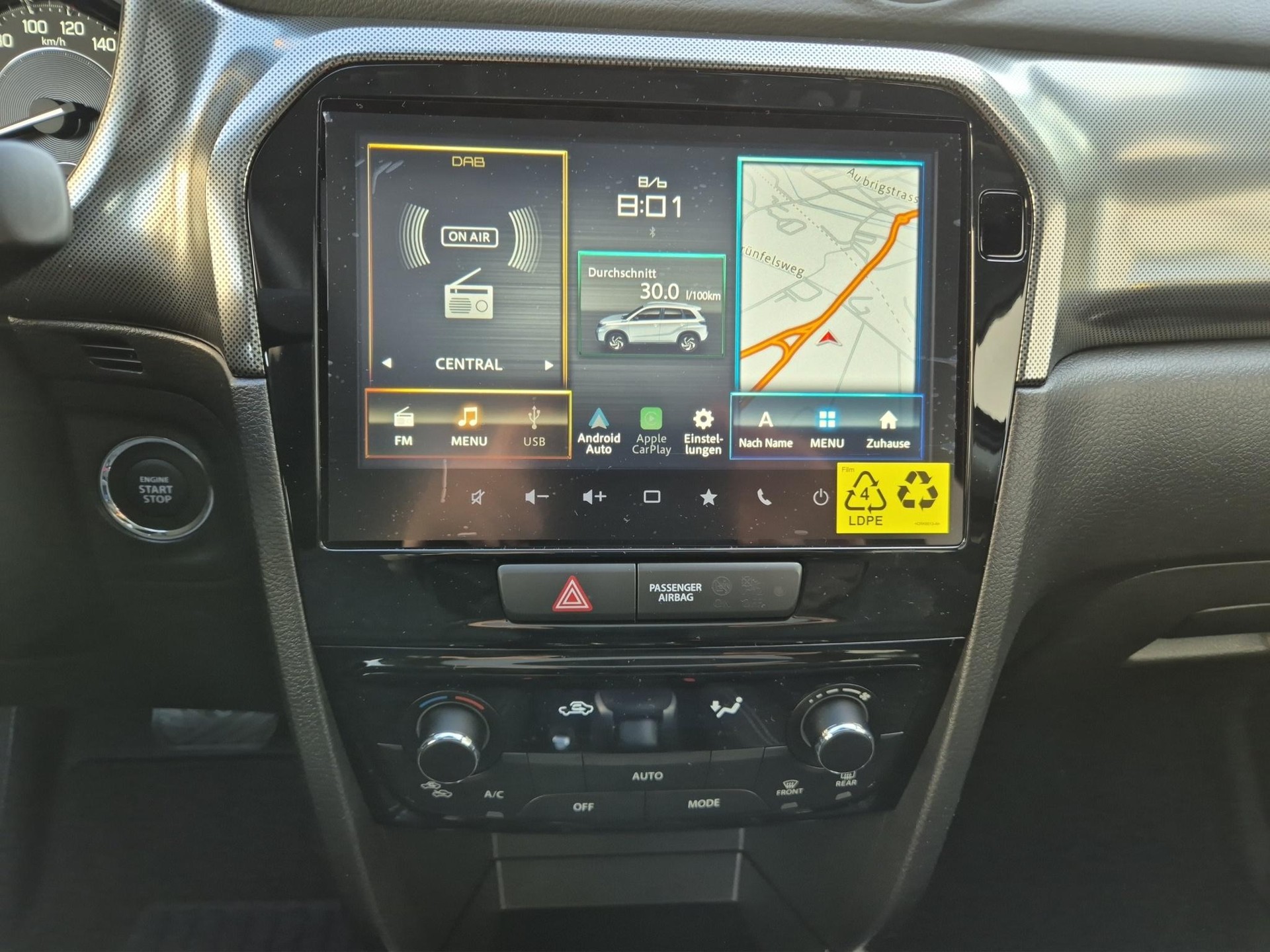 SUZUKI Vitara 1.4 T Compact Top Hybrid 4x4-image-12