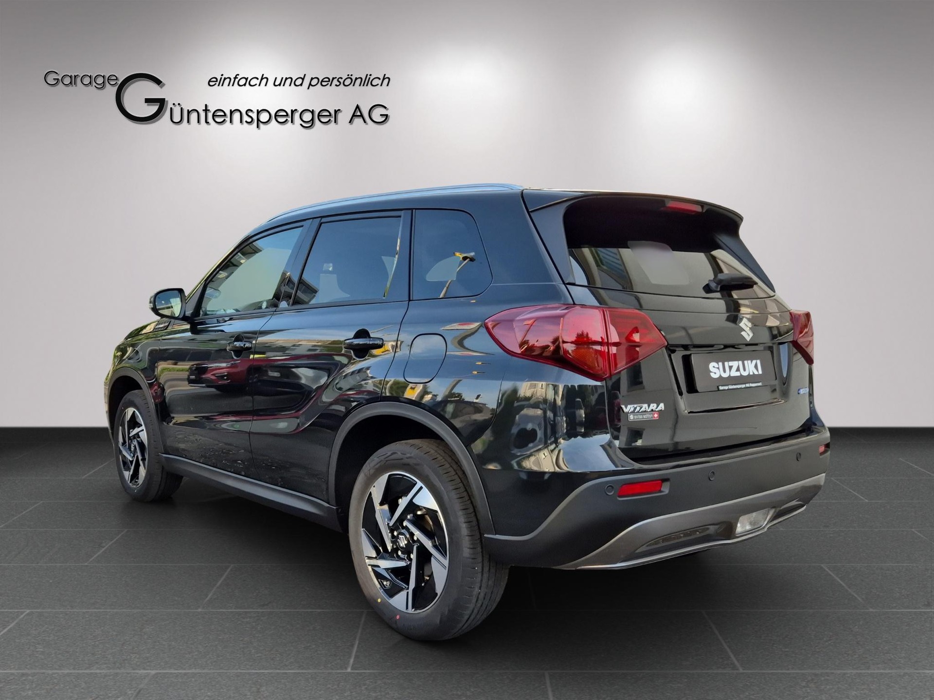SUZUKI Vitara 1.4 T Compact Top Hybrid 4x4-showroom-element-2