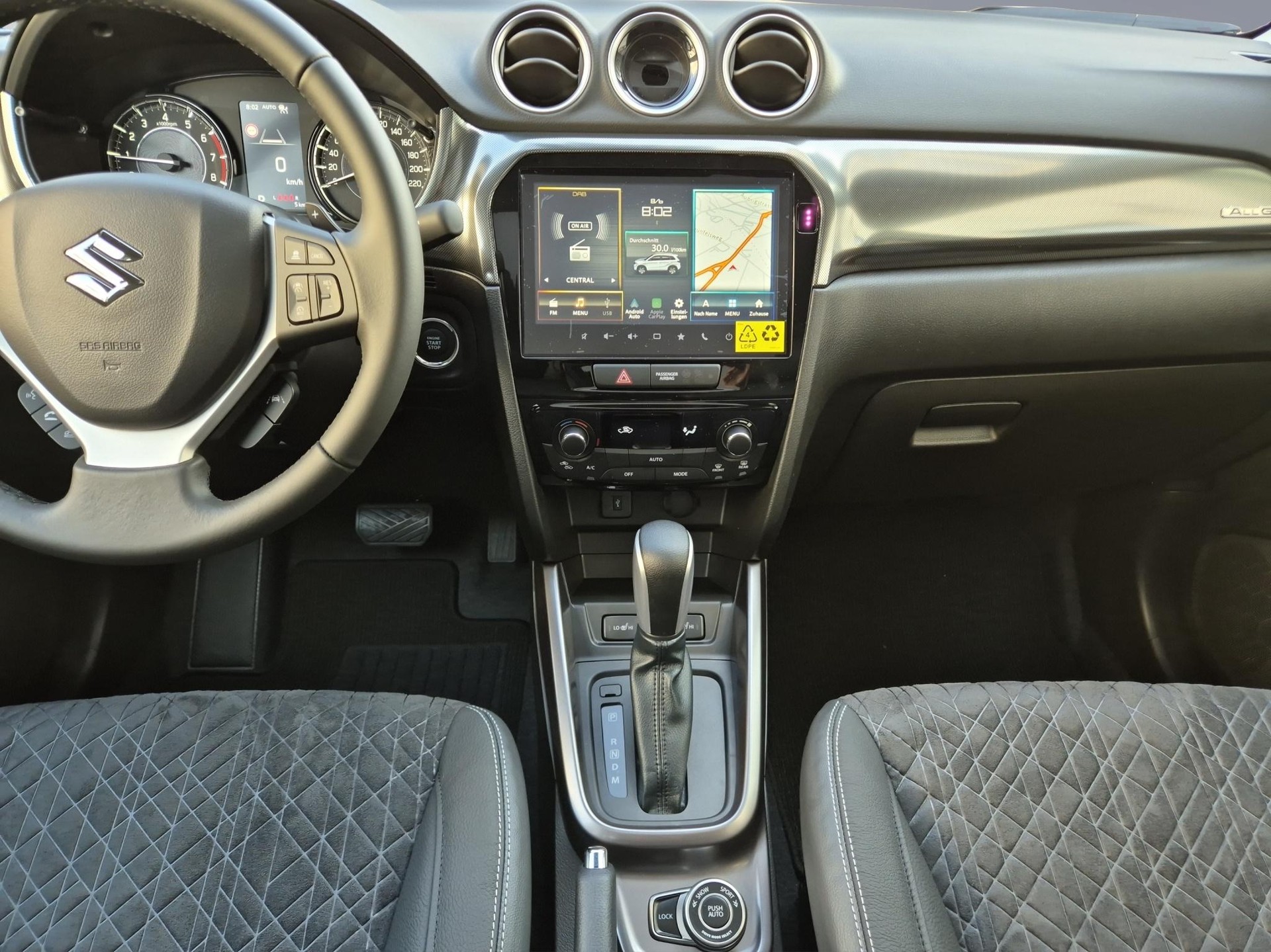 SUZUKI Vitara 1.4 T Compact Top Hybrid 4x4-image-13