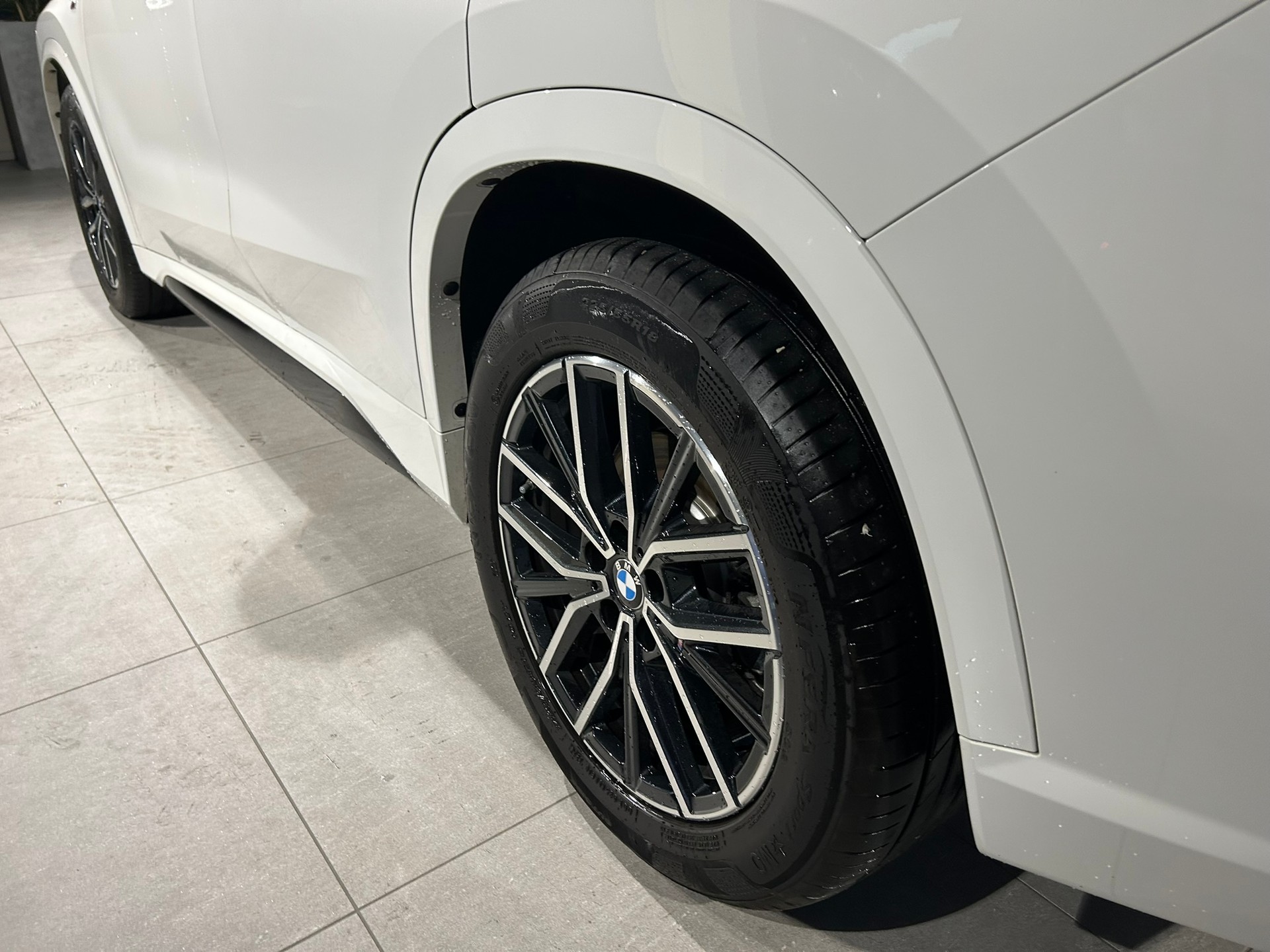 BMW X1 xDrive 20d 48V M Sport-image-20
