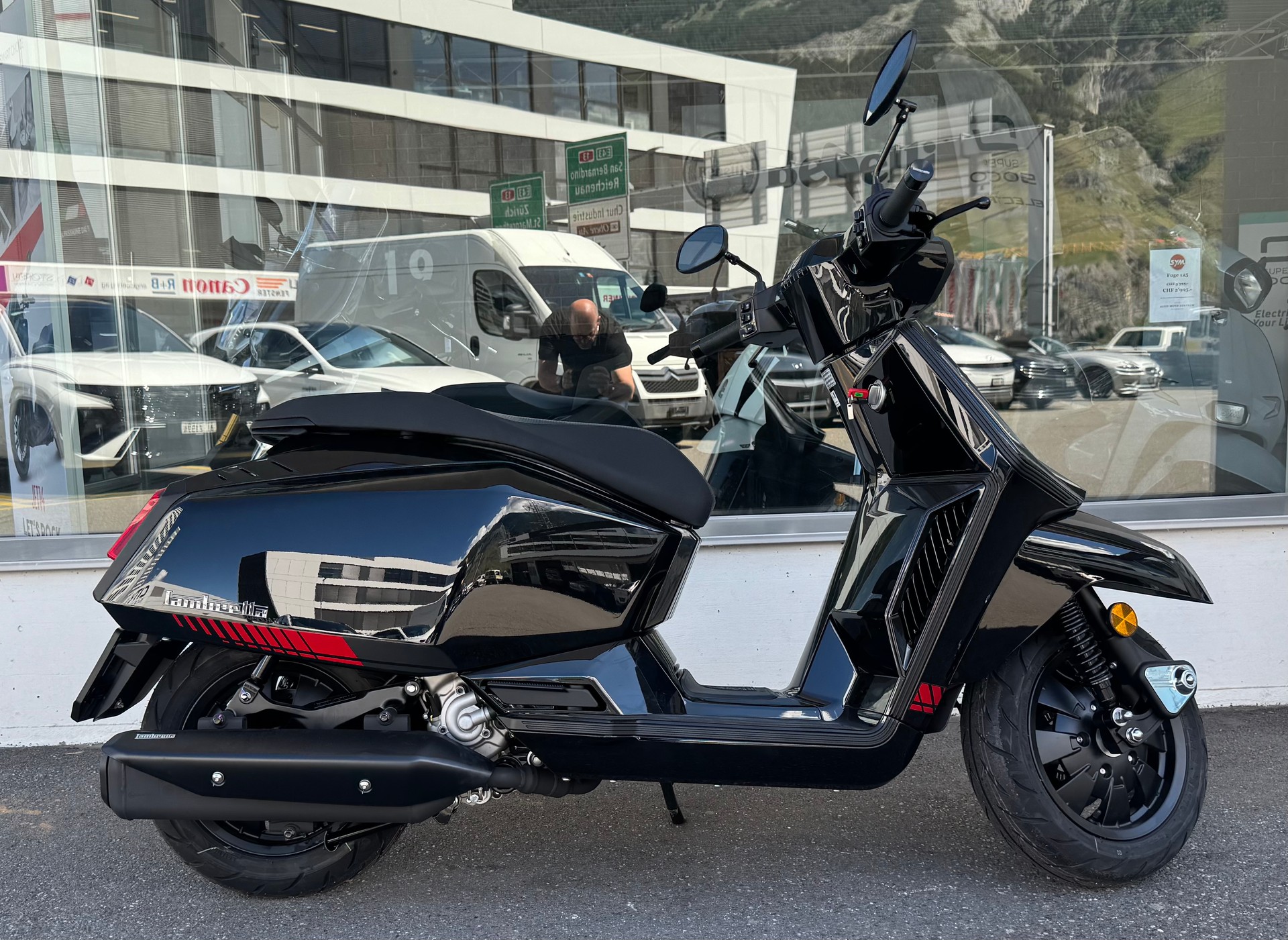 LAMBRETTA X 125-showroom-element-3