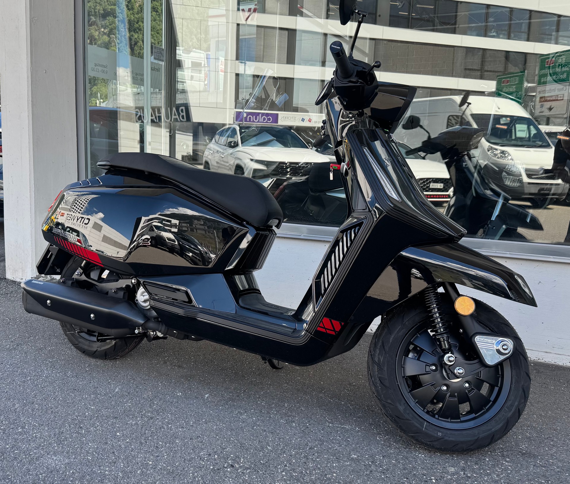 LAMBRETTA X 125-showroom-element-2