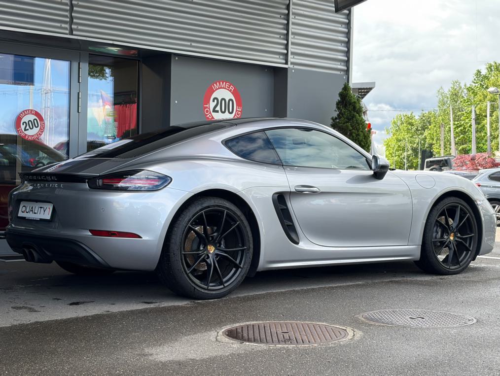 PORSCHE 718 Cayman 2.0-image-2