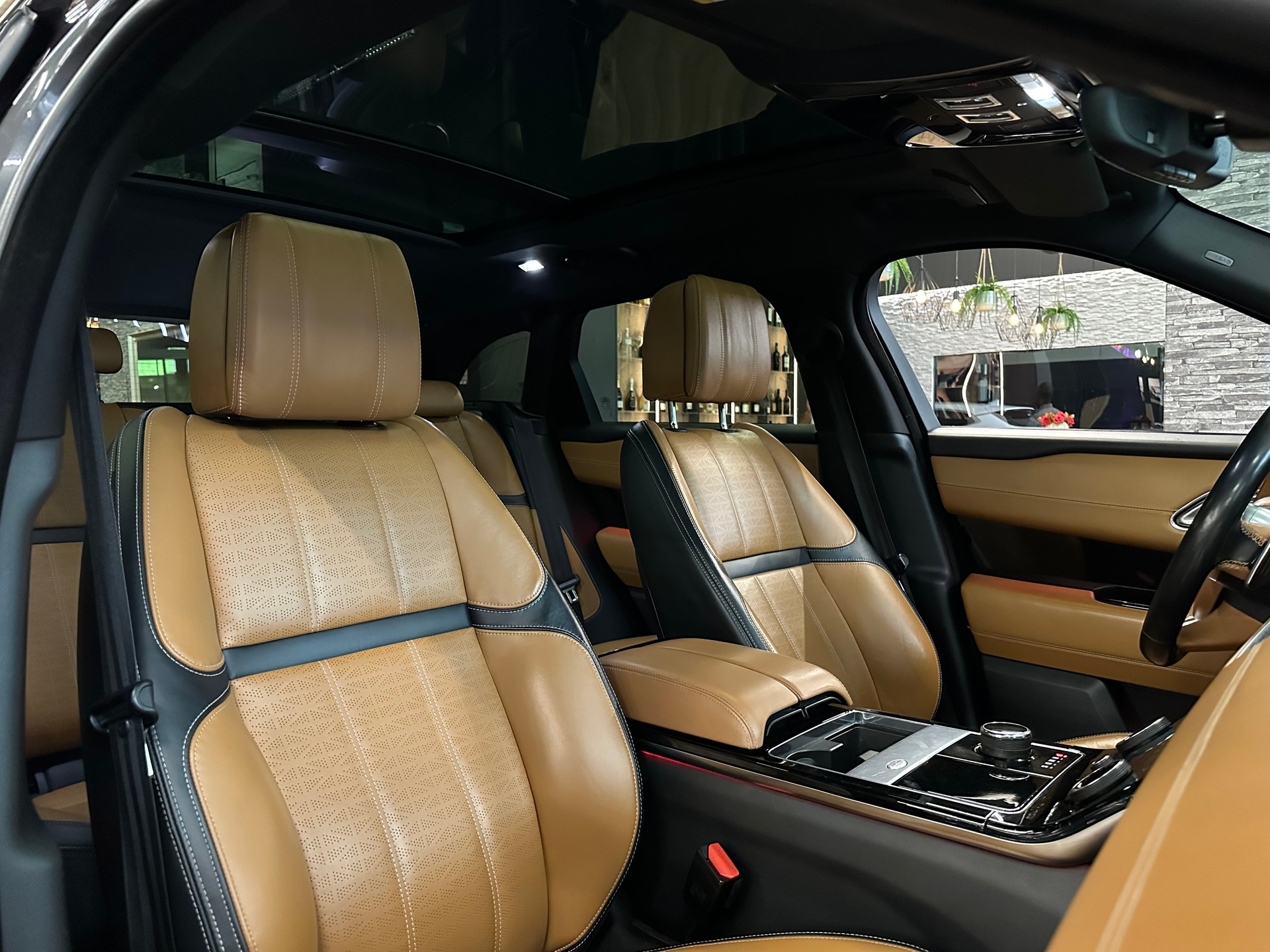 LAND ROVER Range Rover Velar R-Dynamic D 300 HSE Automatic-image-14