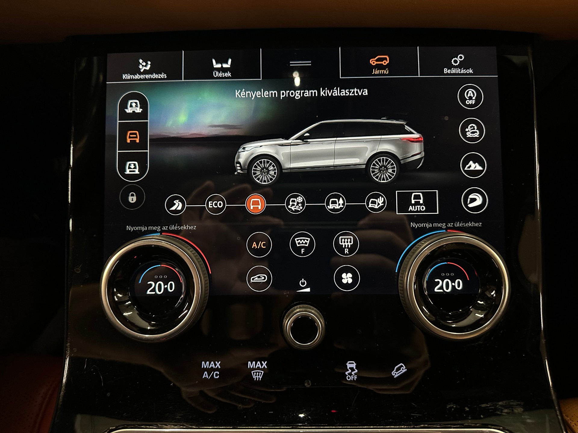 LAND ROVER Range Rover Velar R-Dynamic D 300 HSE Automatic-image-19