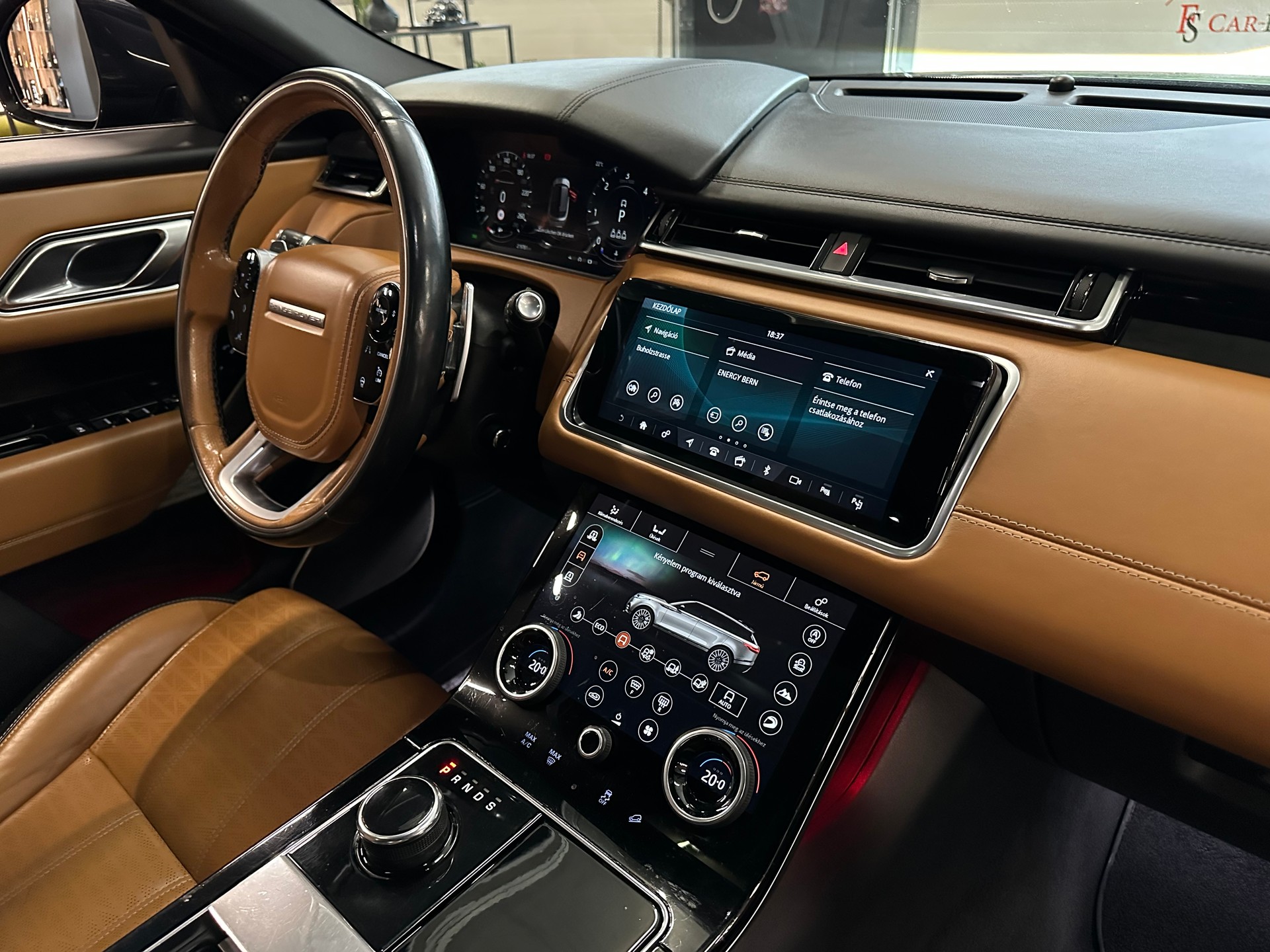 LAND ROVER Range Rover Velar R-Dynamic D 300 HSE Automatic-image-15
