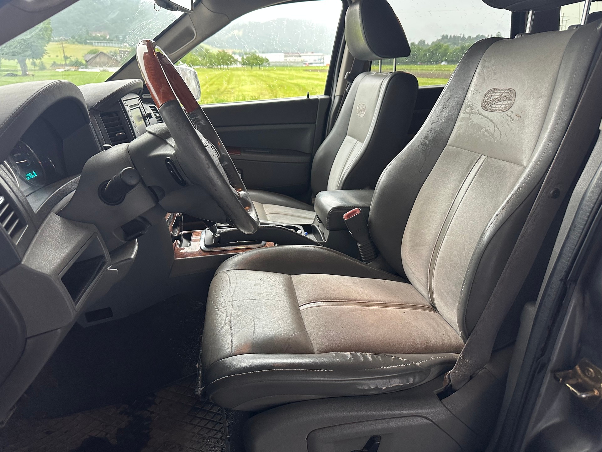 JEEP Grand Cherokee 3.0 CRD Overland Automatic-image-8