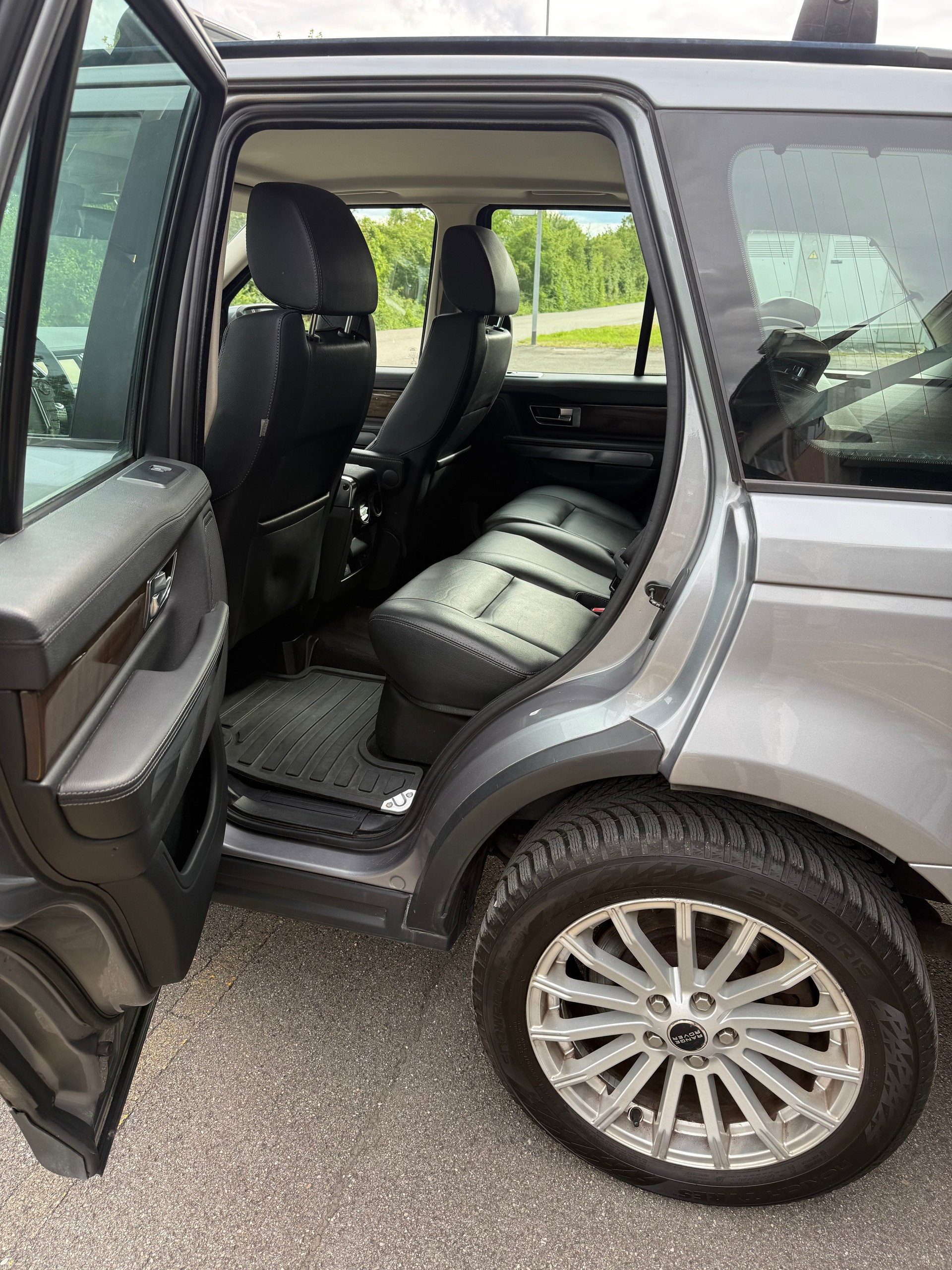 LAND ROVER Range Rover Sport 3.0 TDV6 Zermatt Automatic-image-11