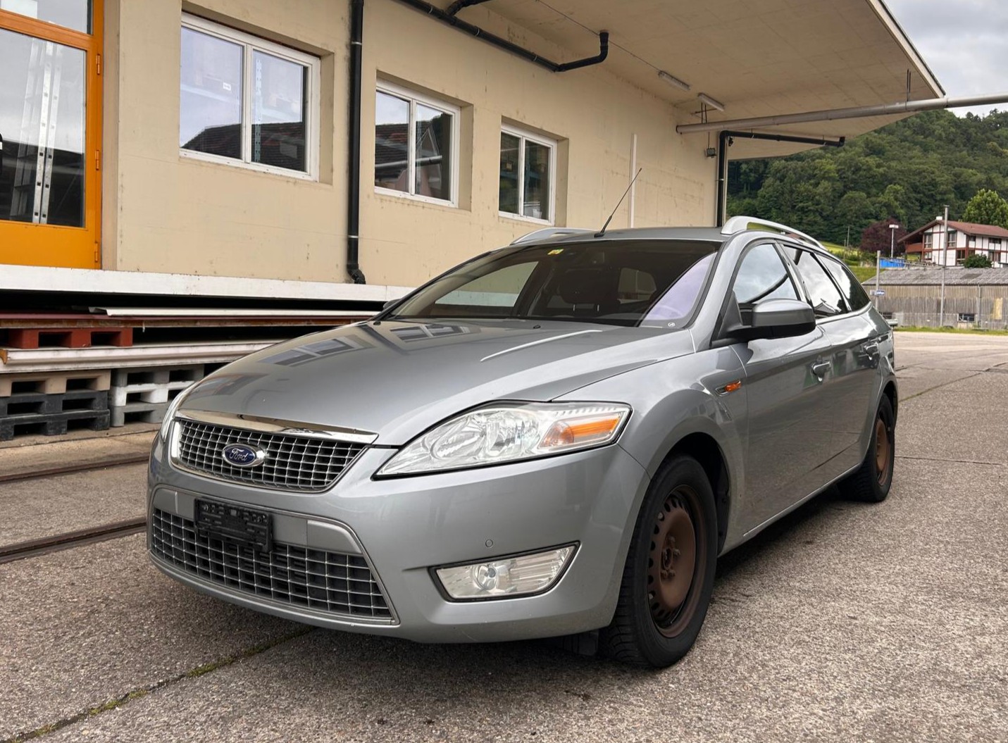 FORD Mondeo 2.0 TDCi 16V Ghia Automatic-image-0