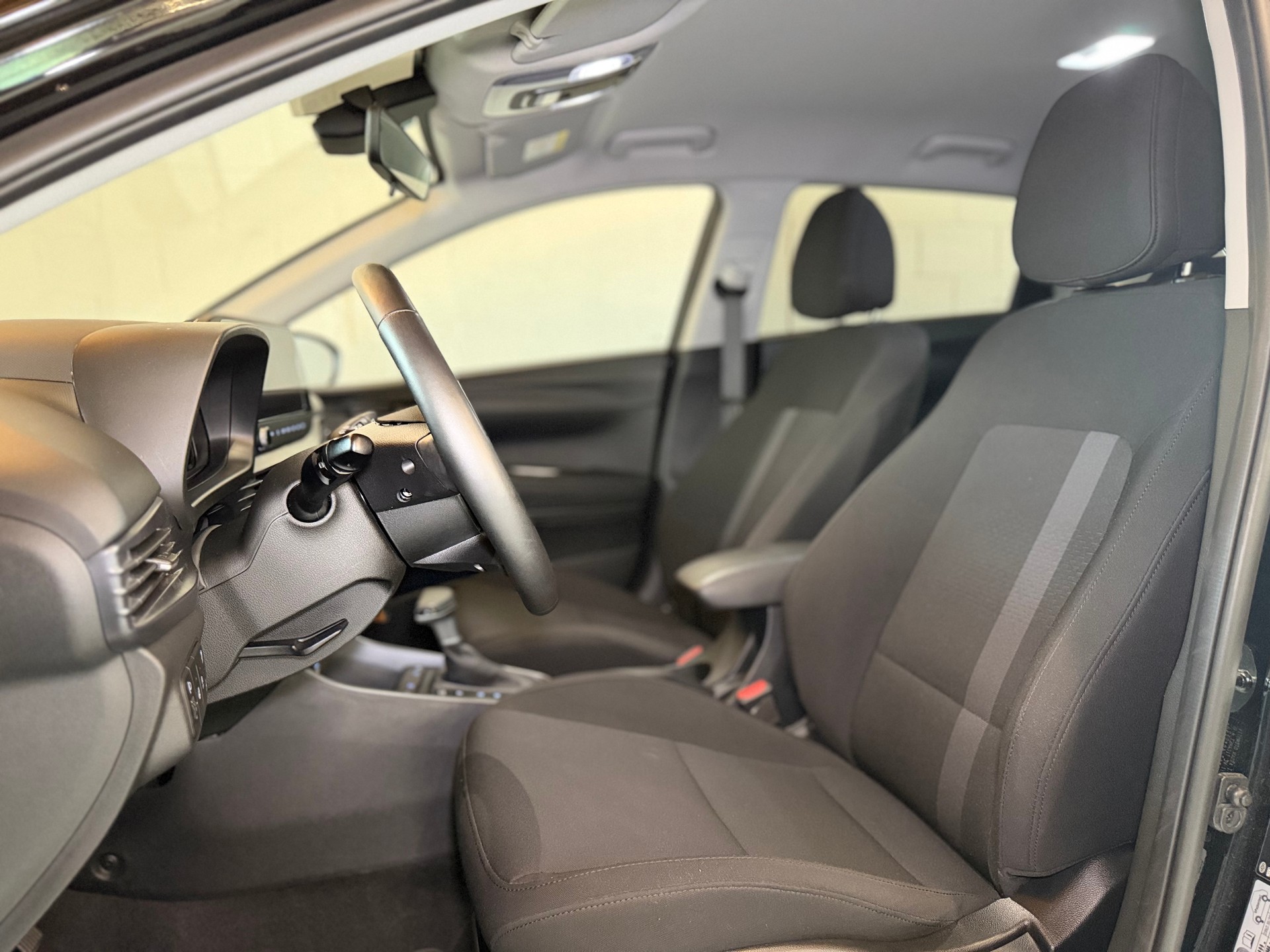 HYUNDAI i20 1.0 T-GDi Amplia DCT-image-8