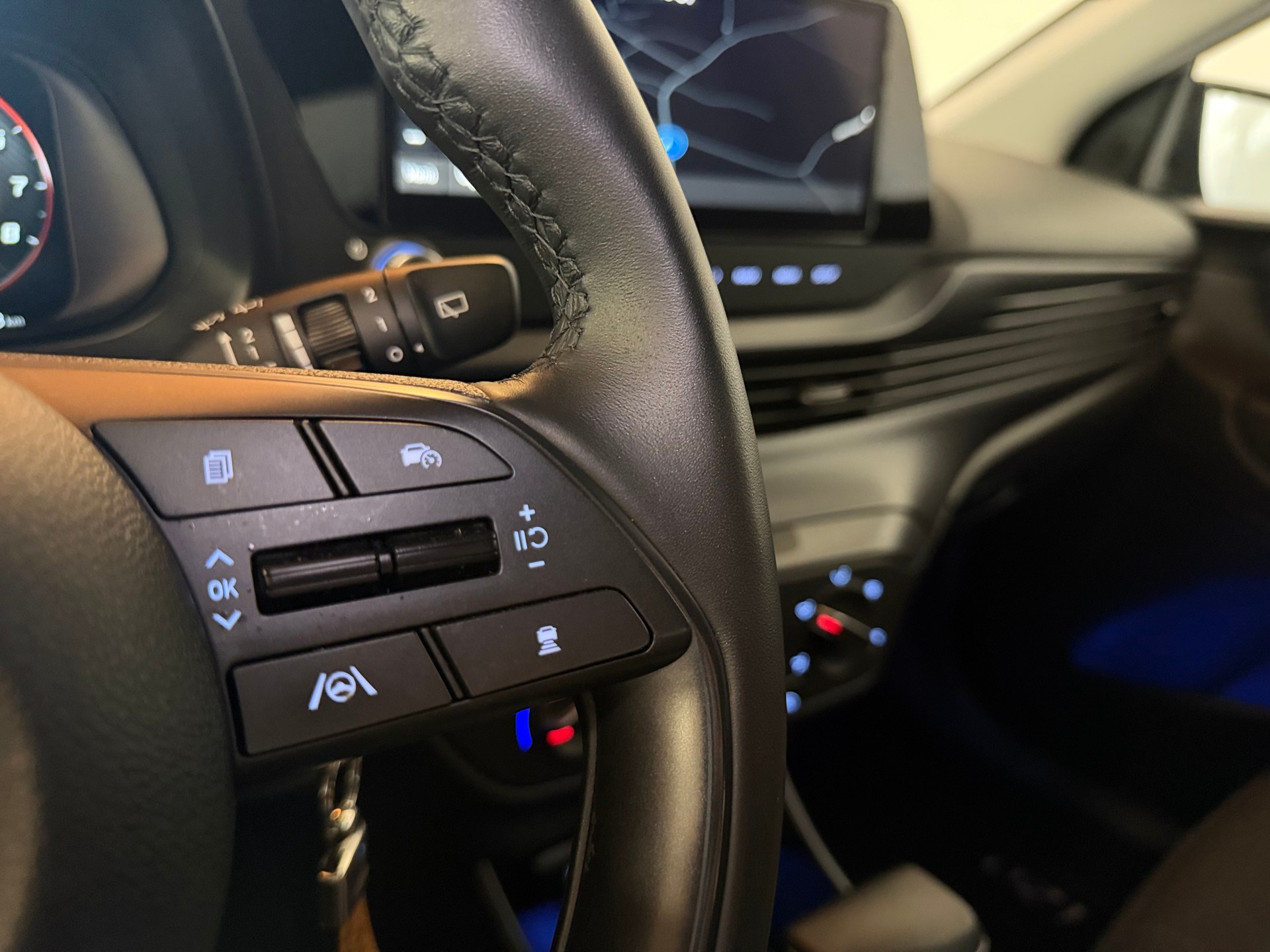 HYUNDAI i20 1.0 T-GDi Amplia DCT-image-15
