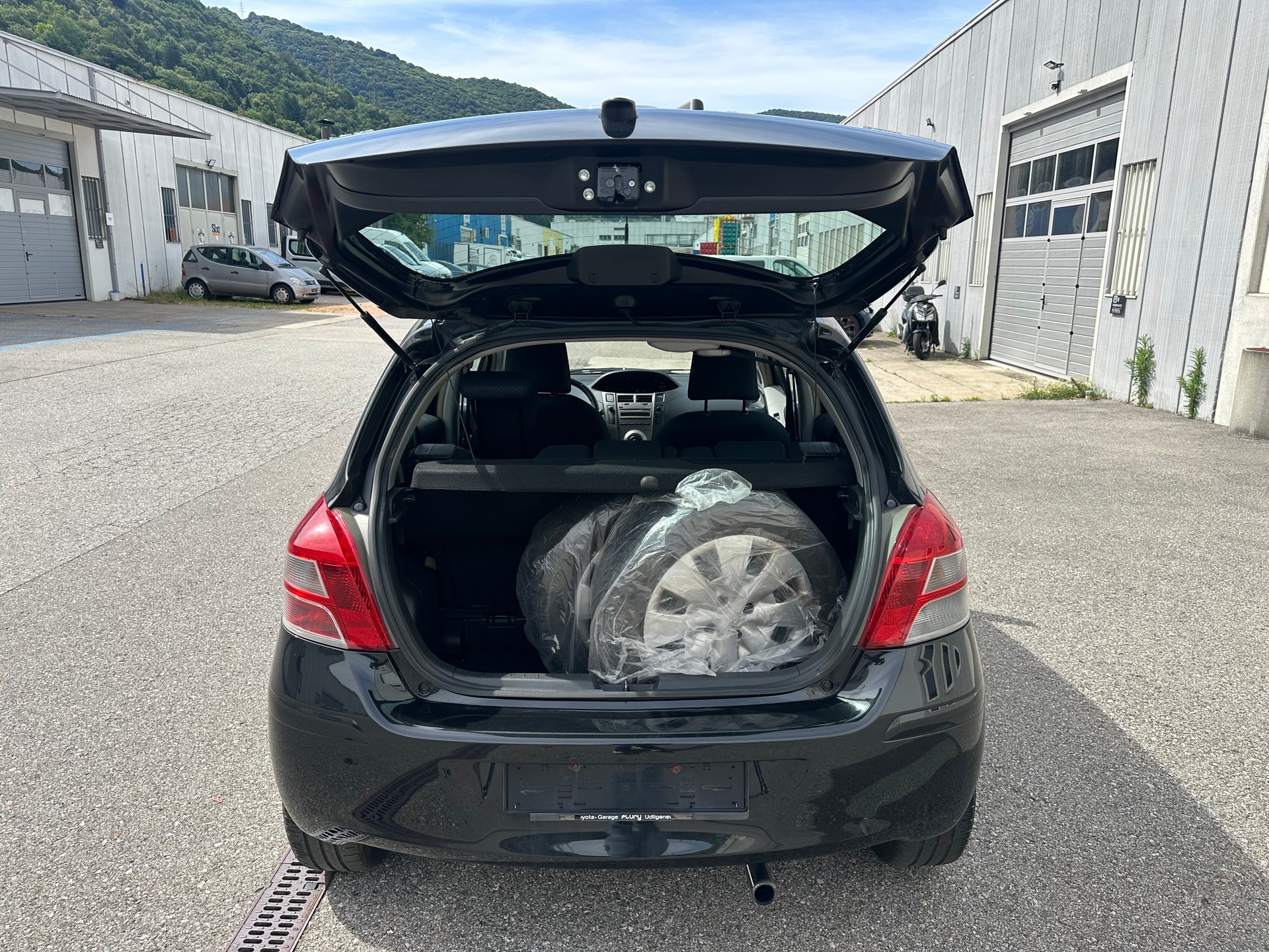 TOYOTA Yaris 1.33 Look Multimode-image-7