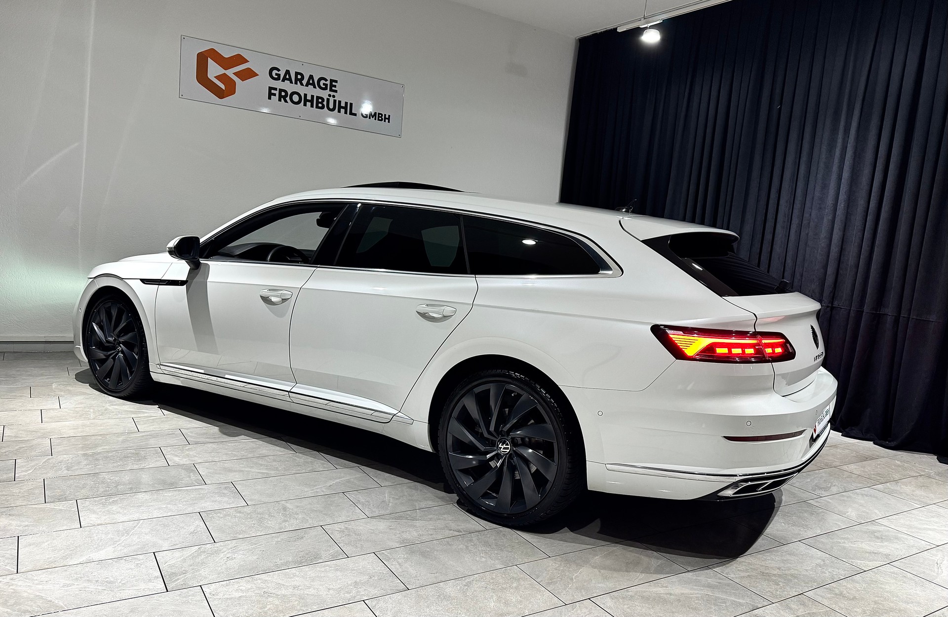 VW Arteon SB 2.0 TSI R-Line 4Motion DSG | CH | AHK 2200Kg |-image-6