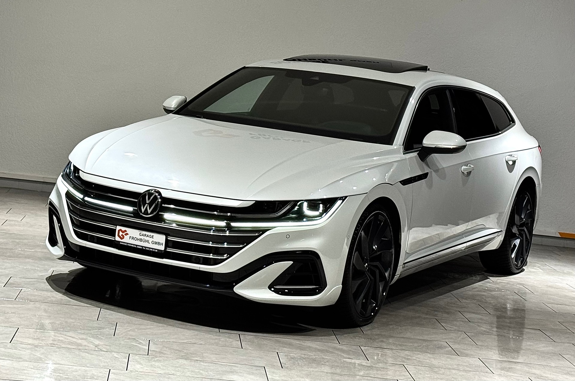 VW Arteon SB 2.0 TSI R-Line 4Motion DSG | CH | AHK 2200Kg |-image-0