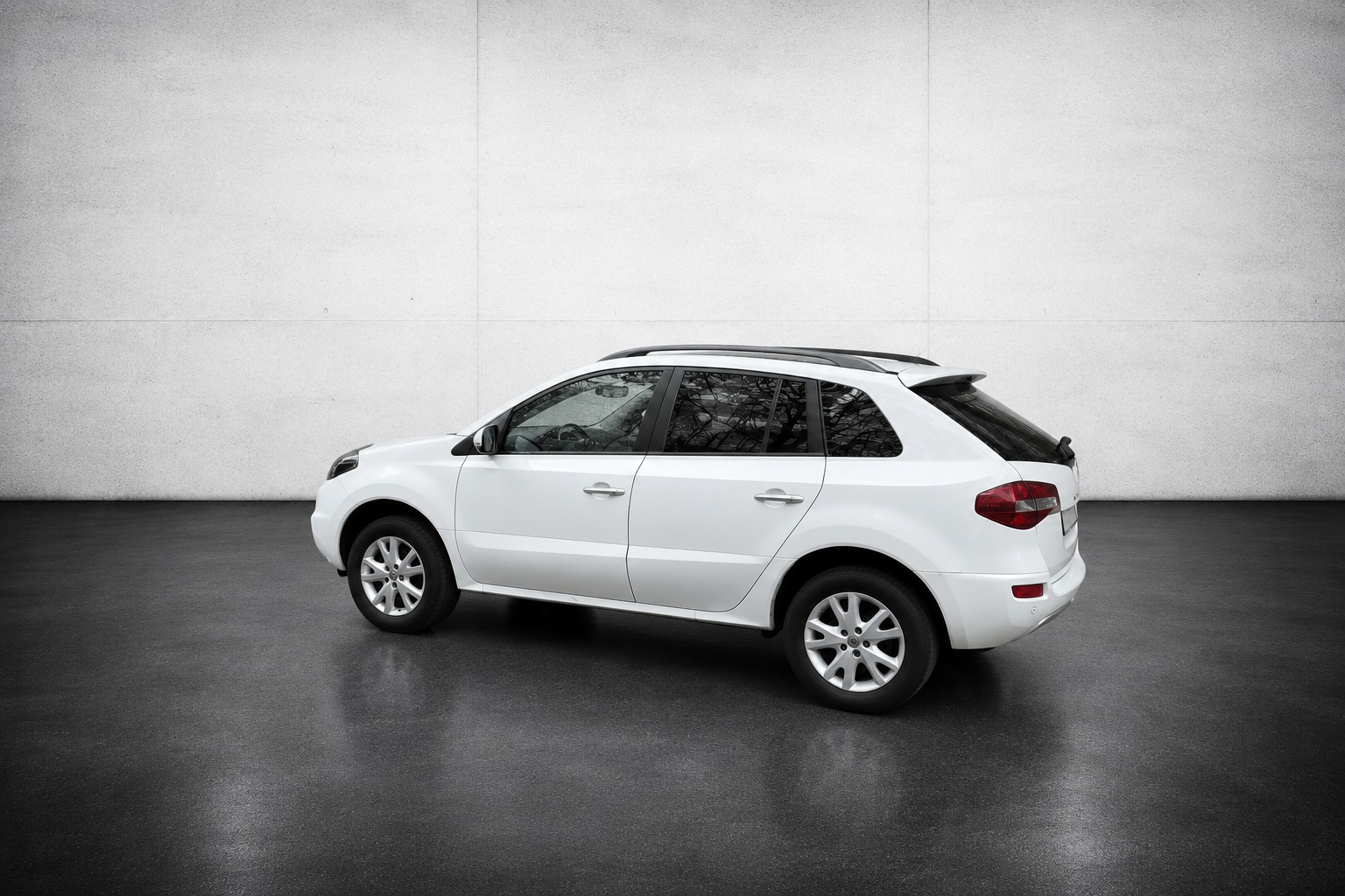 RENAULT Koleos 2.5 Expression 4x4-image-1