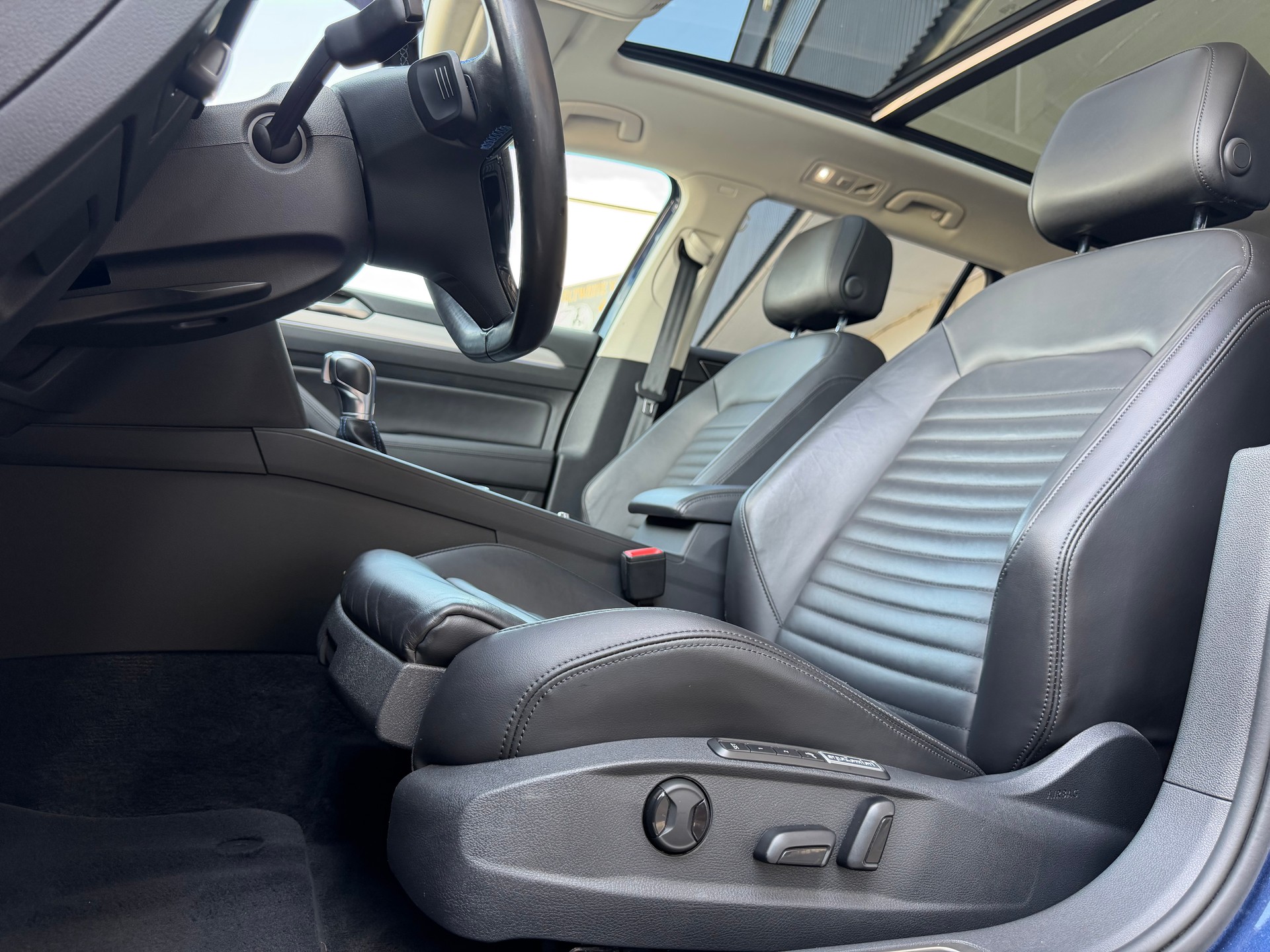 VW Passat Variant 1.4 TSI GTE Hybrid DSG-image-7