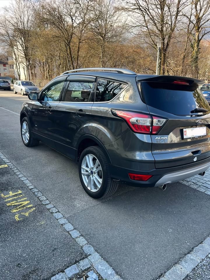FORD Kuga 2.0 TDCi Business 4WD PowerShift-image-2
