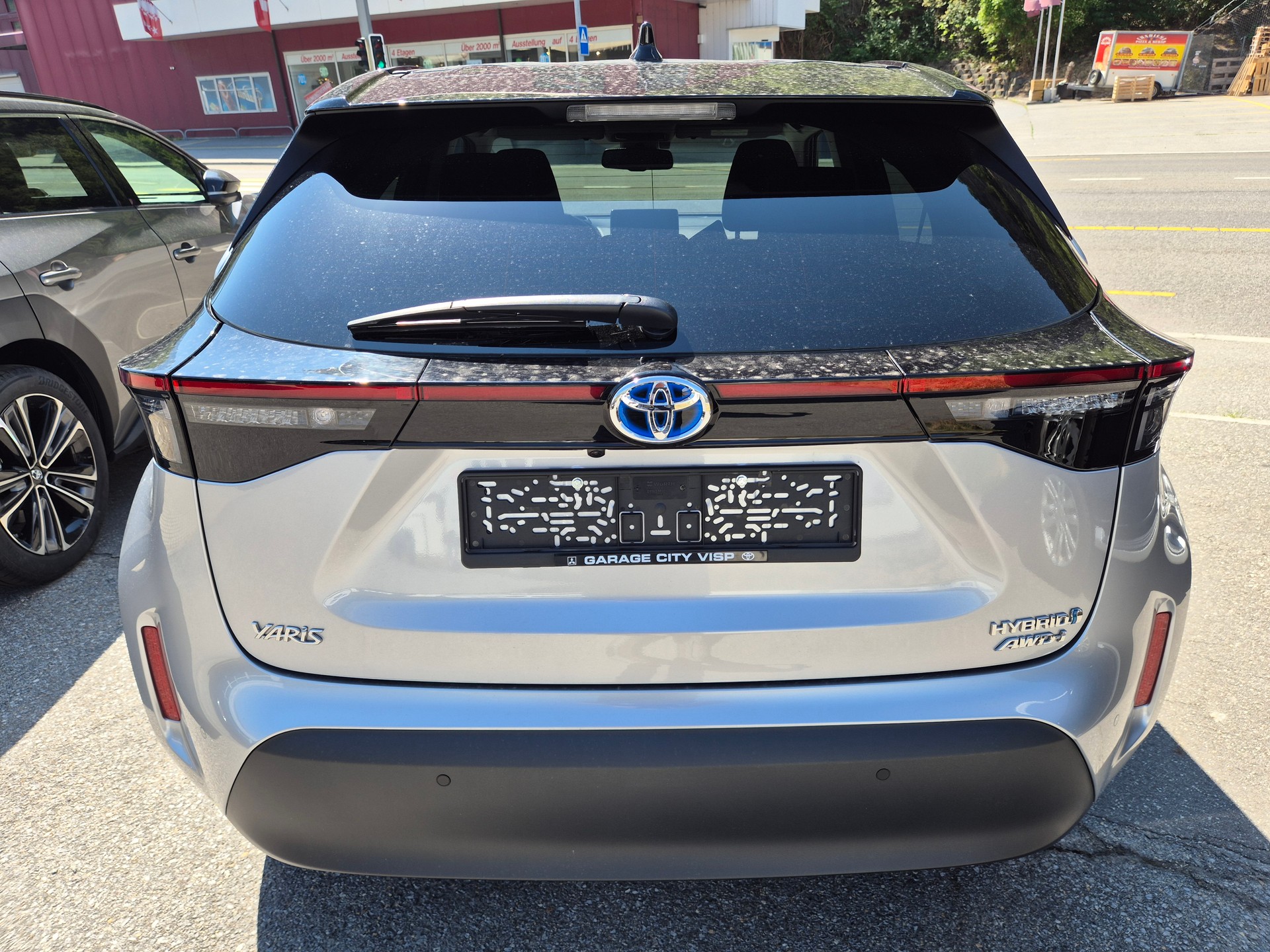 TOYOTA Yaris Cross 1.5 Elegant e-CVT AWDi-showroom-element-3