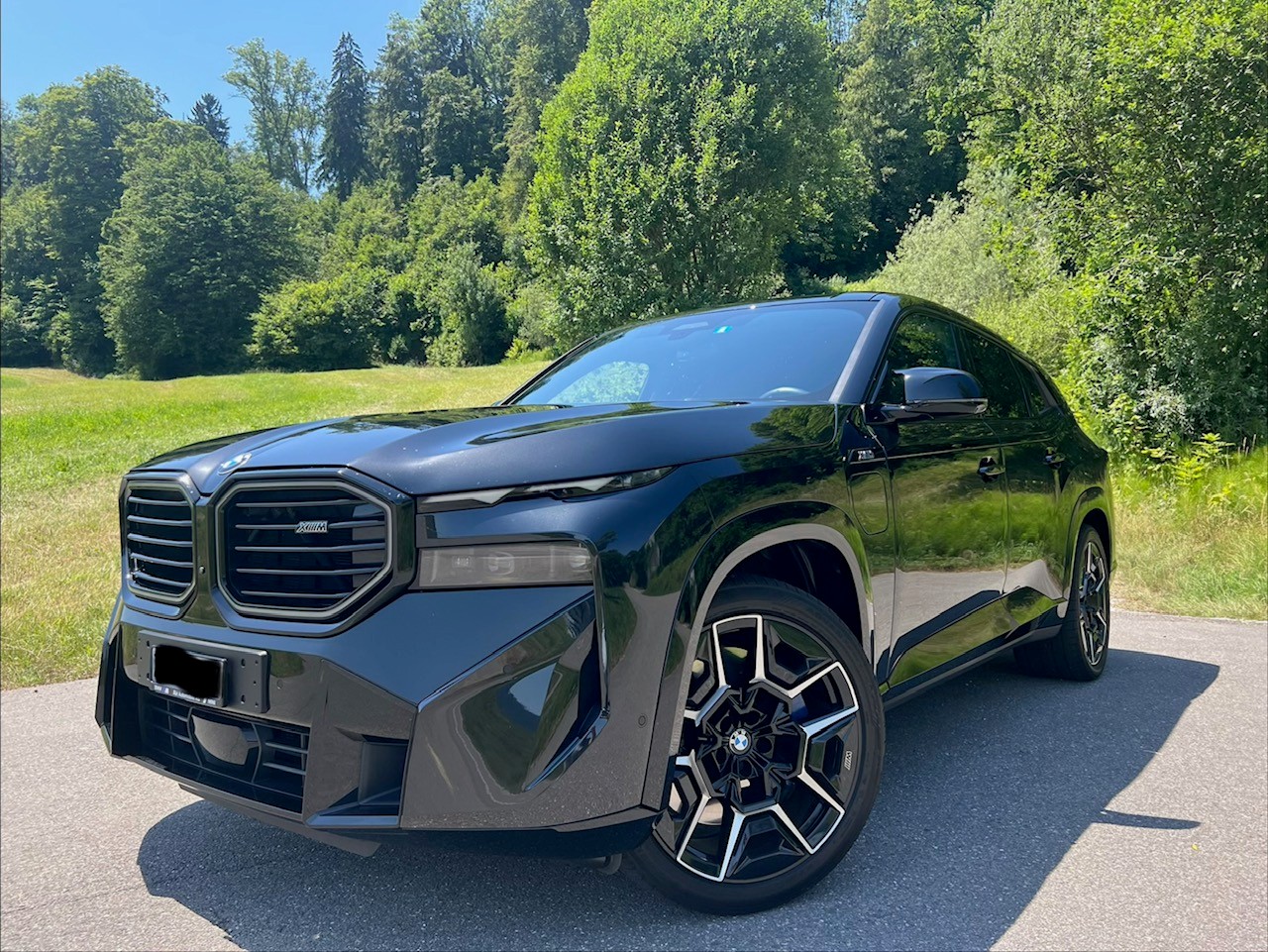 BMW 50e Plug-in Hybrid-image-0