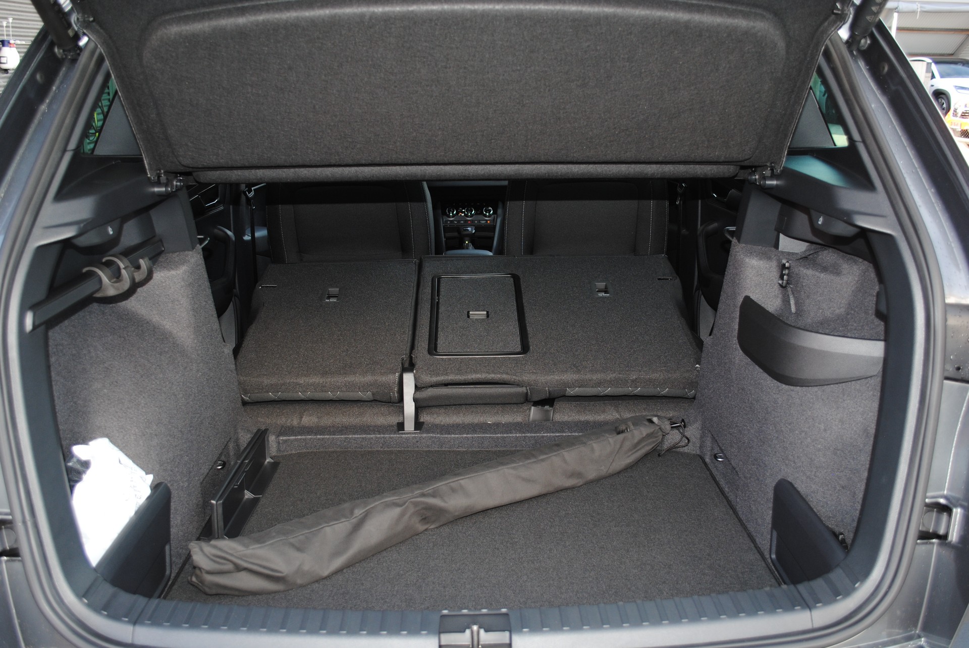 SKODA Karoq 1.5 TSI SportLine DSG-image-8