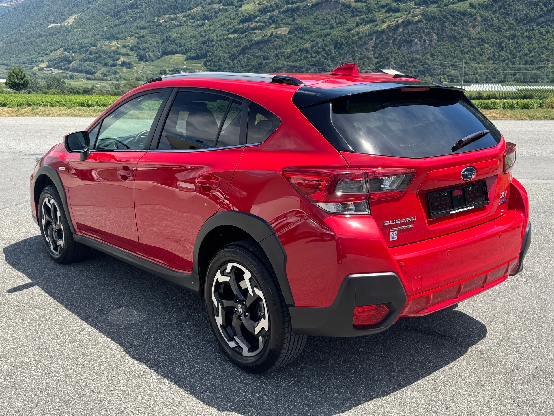 SUBARU XV 2.0 e-Boxer Swiss Plus AWD Lineartronic-image-3