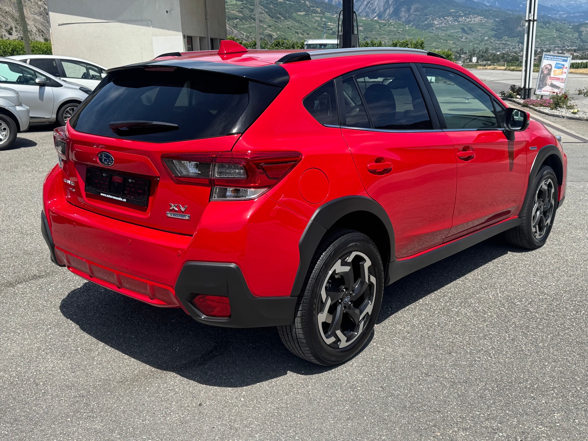 SUBARU XV 2.0 e-Boxer Swiss Plus AWD Lineartronic-image-2