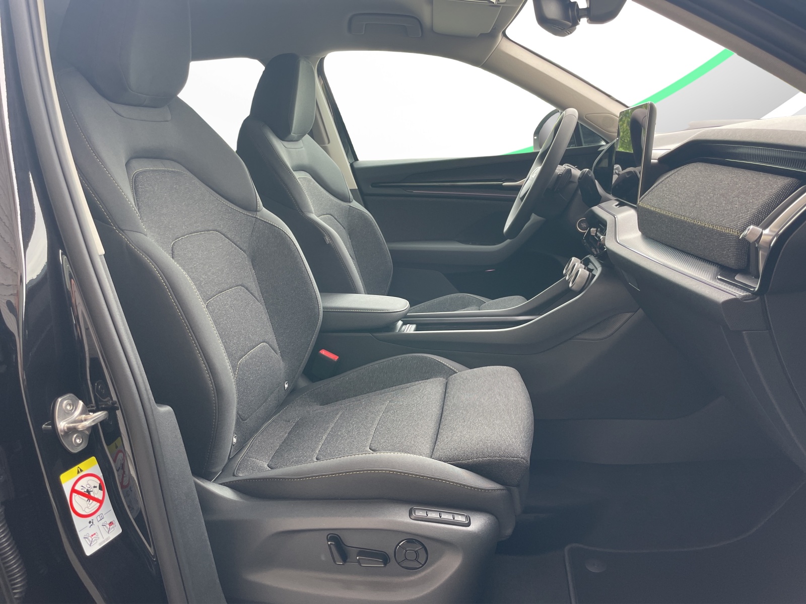 SKODA Kodiaq 2.0 TSI Dynamic 4x4-image-12