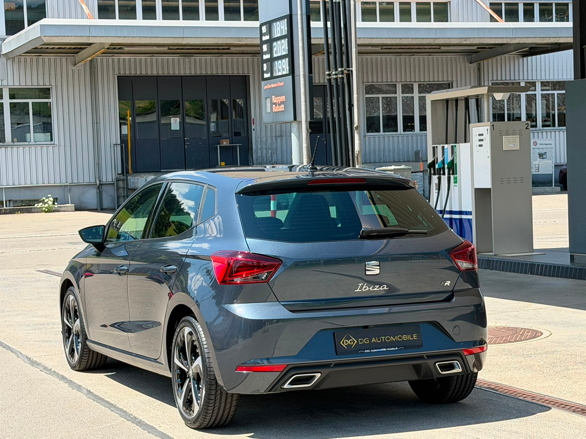 SEAT Ibiza 1.0 EcoTSI FR DSG *Neuwertiger Zustand**ACC**Rückfahrkamera**Klimaautomatik**Apple/Android Carplay*-image-4