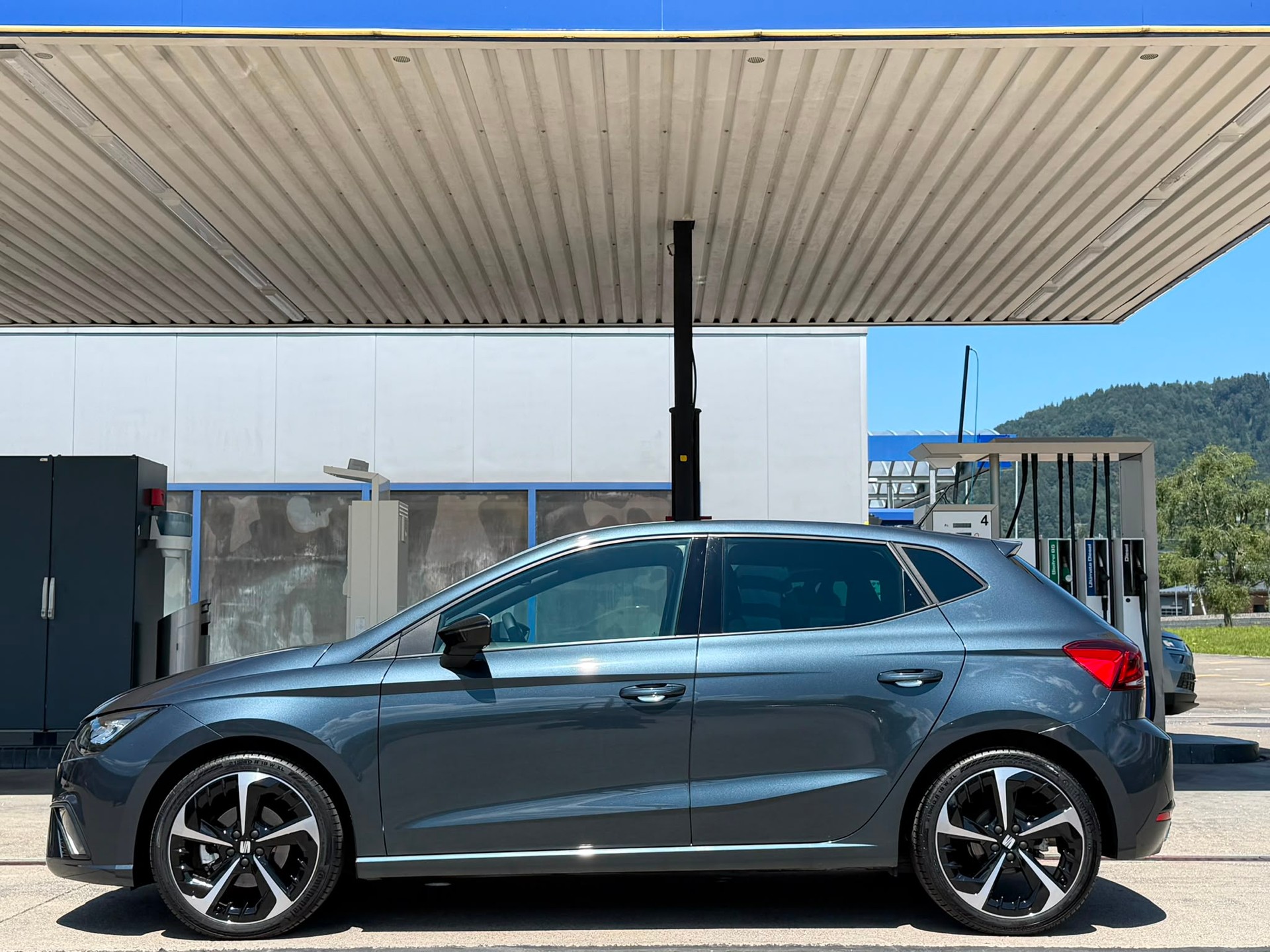 SEAT Ibiza 1.0 EcoTSI FR DSG *Neuwertiger Zustand**ACC**Rückfahrkamera**Klimaautomatik**Apple/Android Carplay*-image-3