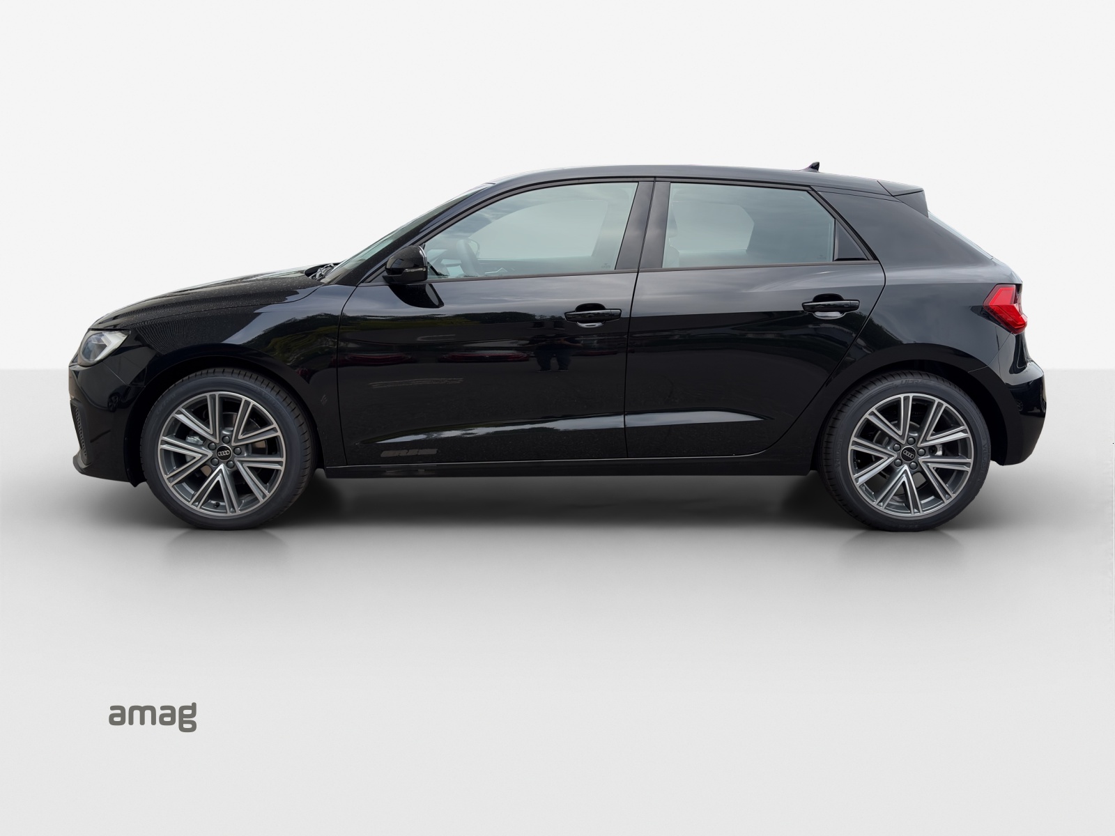 AUDI A1 Sportback 30 TFSI Attraction S-tronic-image-1