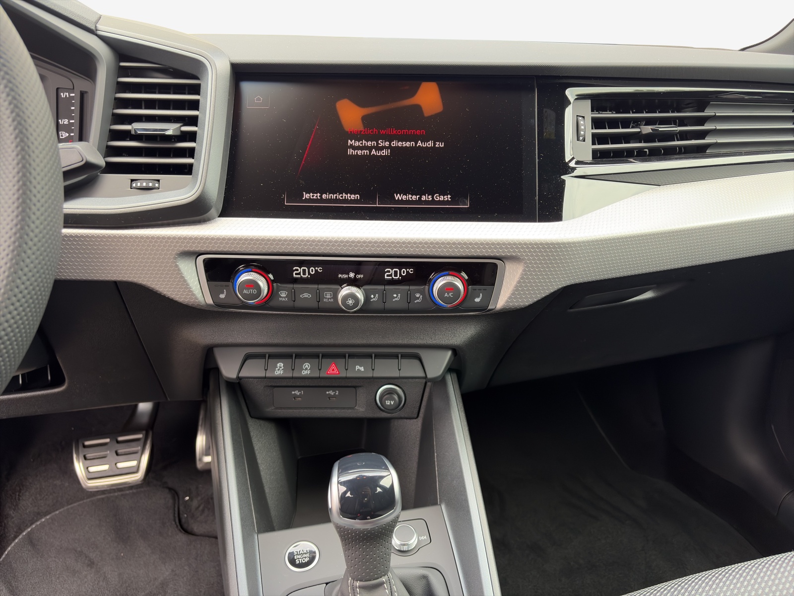 AUDI A1 Sportback 30 TFSI Attraction S-tronic-image-10