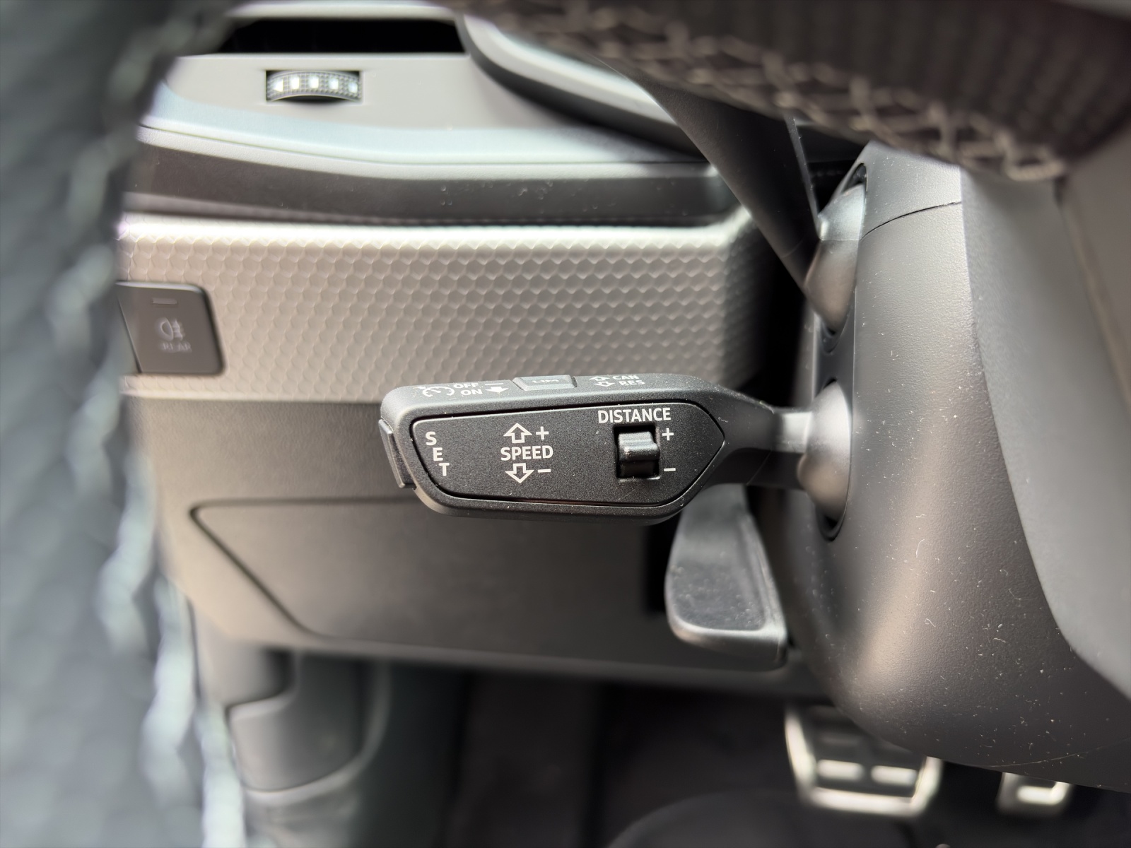 AUDI A1 Sportback 30 TFSI Attraction S-tronic-image-14