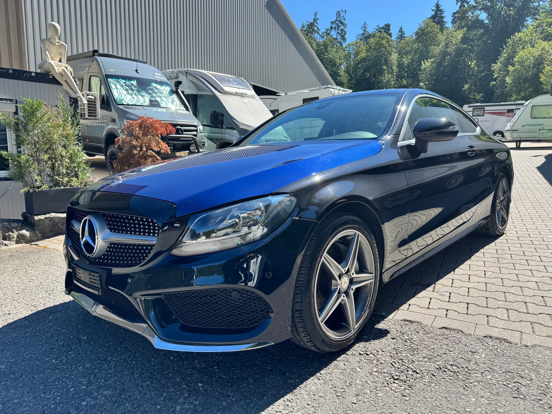 MERCEDES-BENZ C 200 AMG Line Coupé-image-0