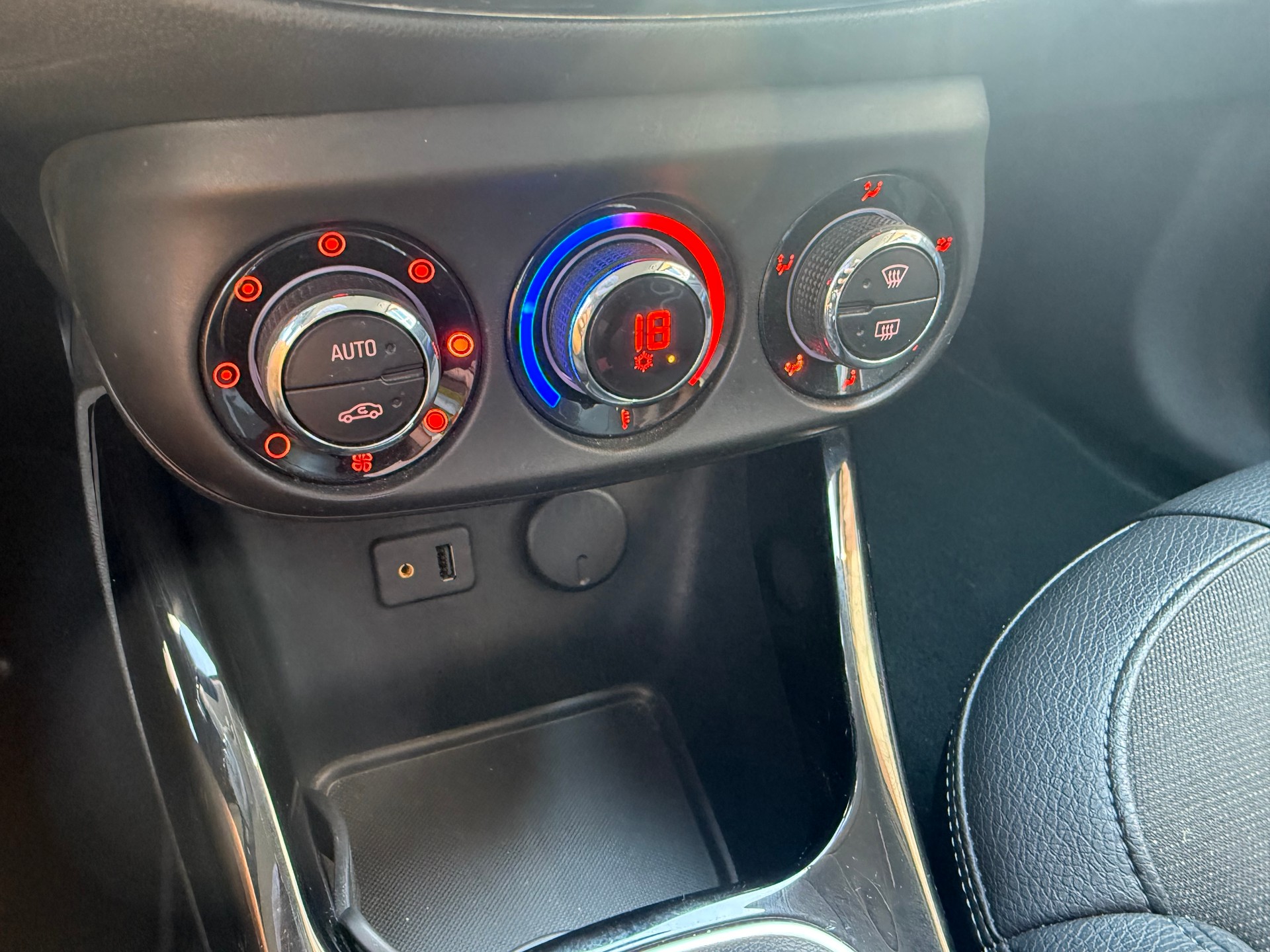 OPEL Adam 1.0 ecoFLEX Turbo Swingtop-image-10