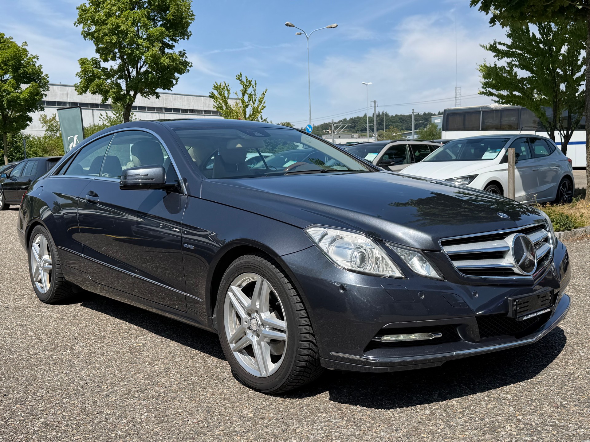 MERCEDES-BENZ E 350 CDI BlueEfficiency 7G-Tronic-image-2