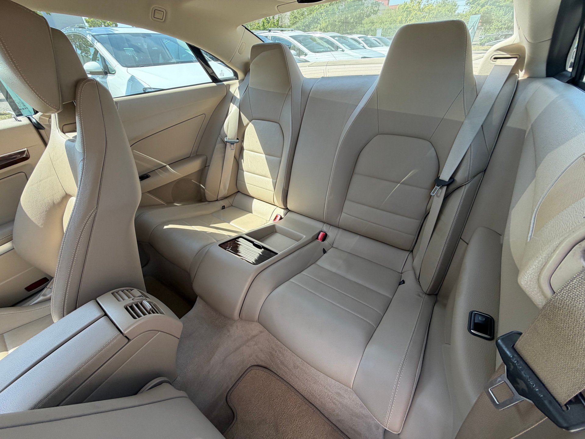 MERCEDES-BENZ E 350 CDI BlueEfficiency 7G-Tronic-image-9