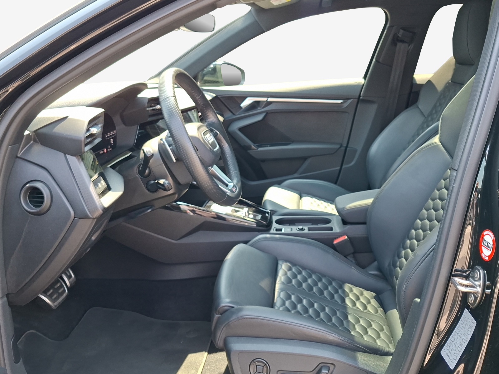 AUDI RS3 Sportback 2.5 TSI quattro S-tronic-image-7