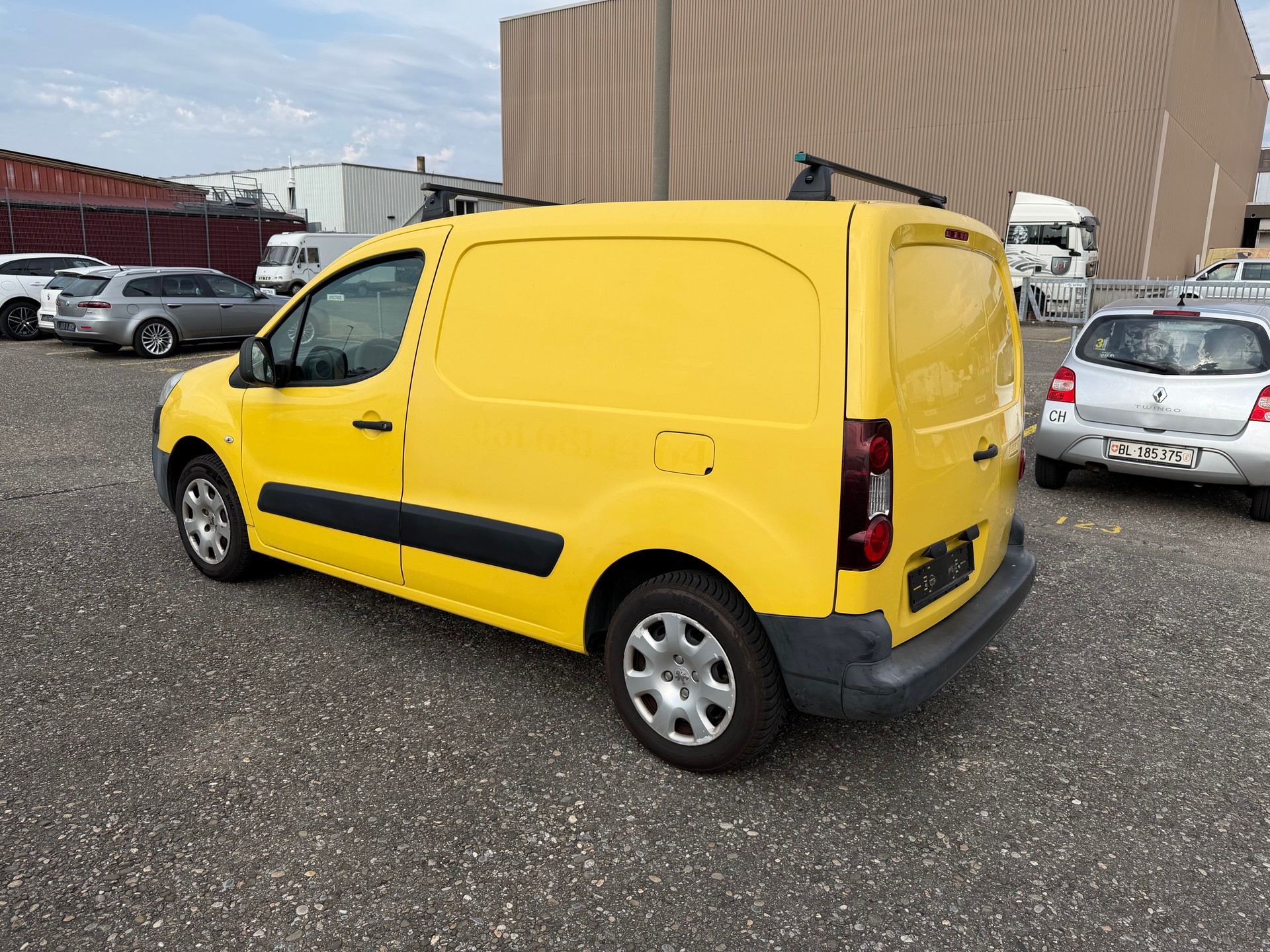 PEUGEOT Partner 1.6 VTi Urban-image-4