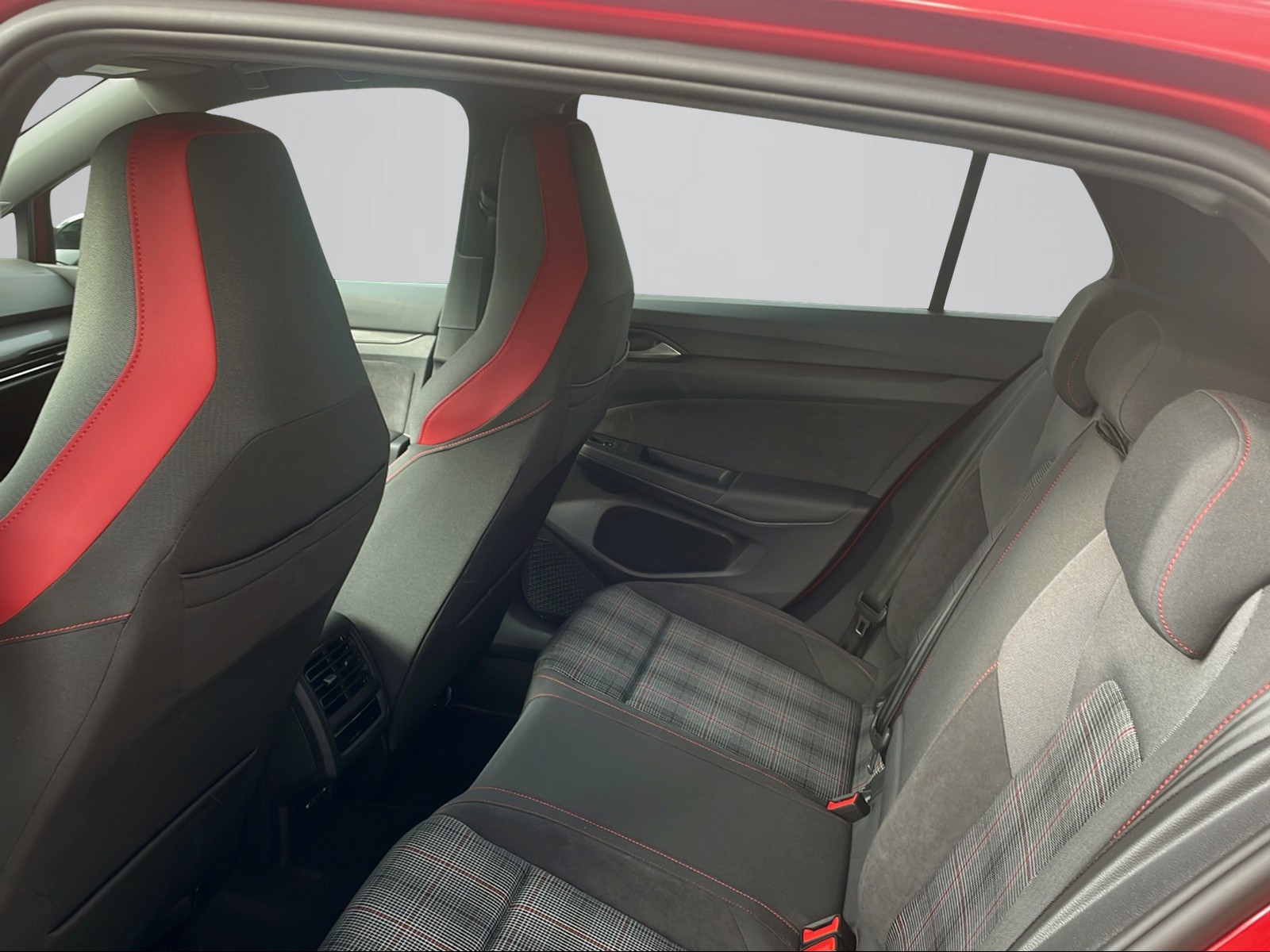 VW Golf 2.0 TSI GTI DSG-image-4